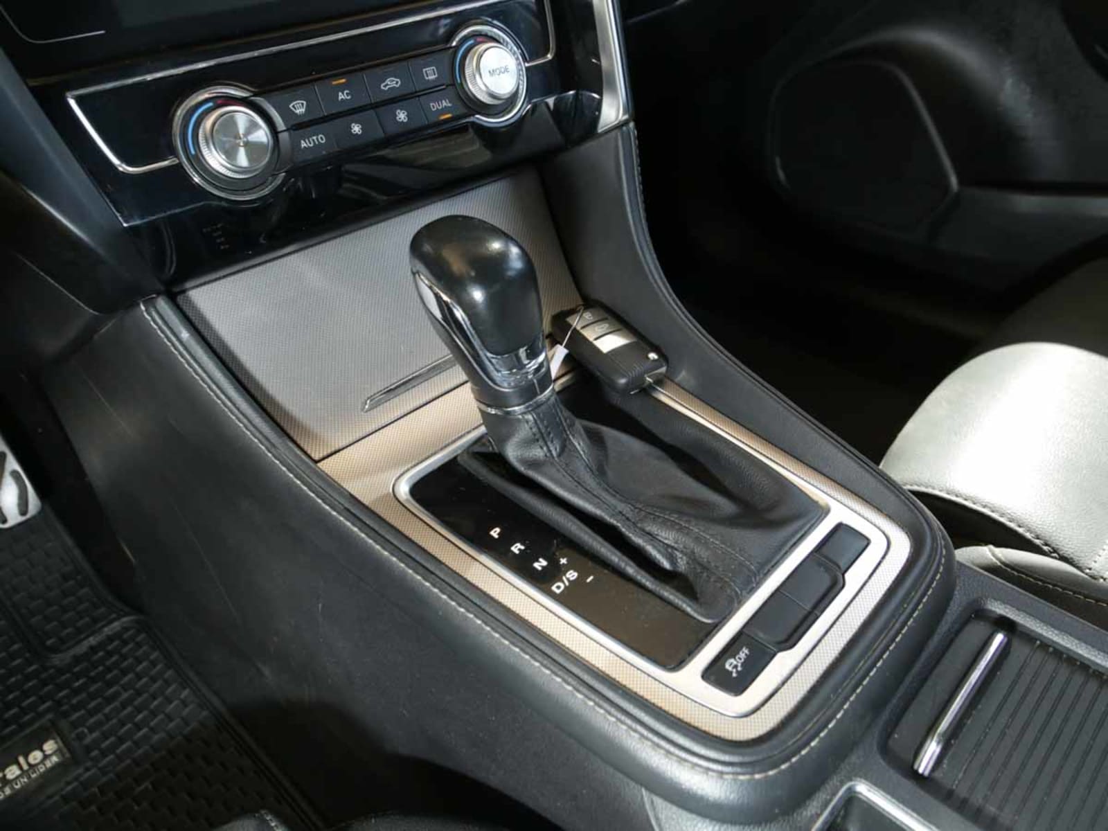 MG 6 1.5 AUT 2021 - Imagen 9 de 20