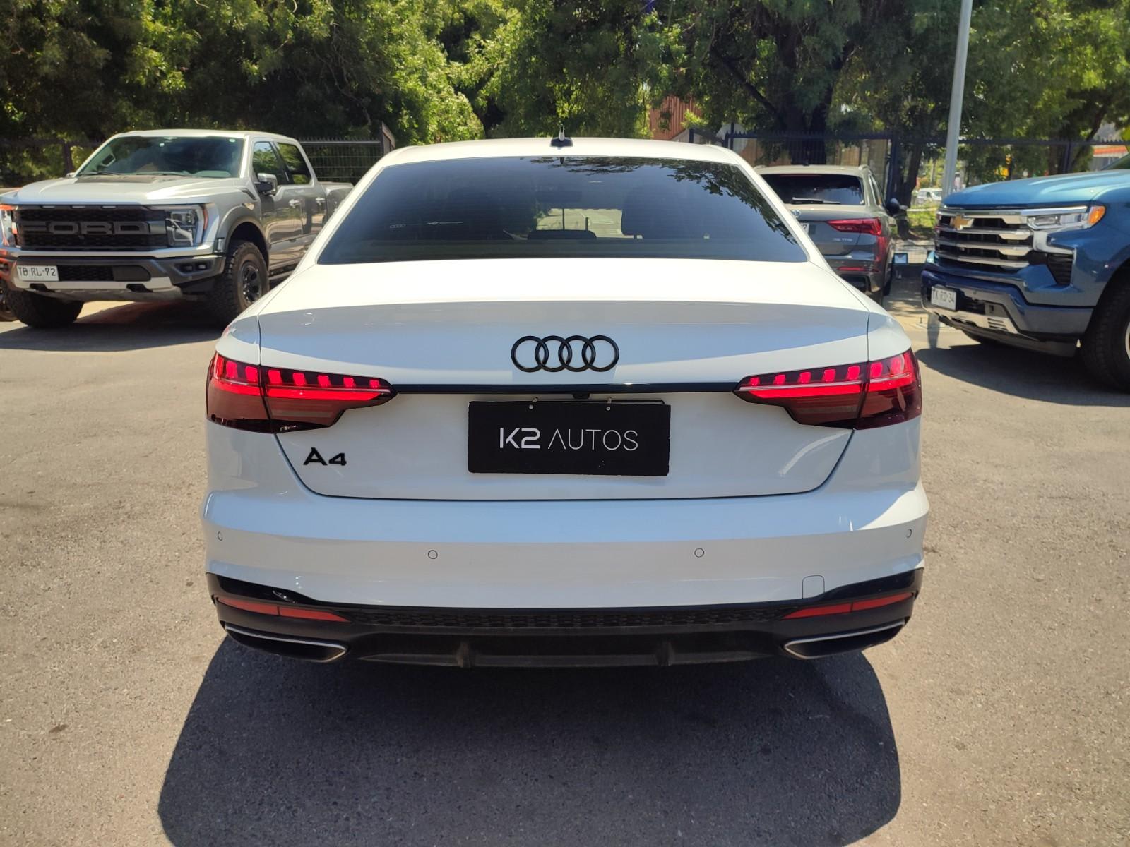 AUDI A4 35 TFSI 2.0 DARK EDITION 2024 - Imagen 7 de 16