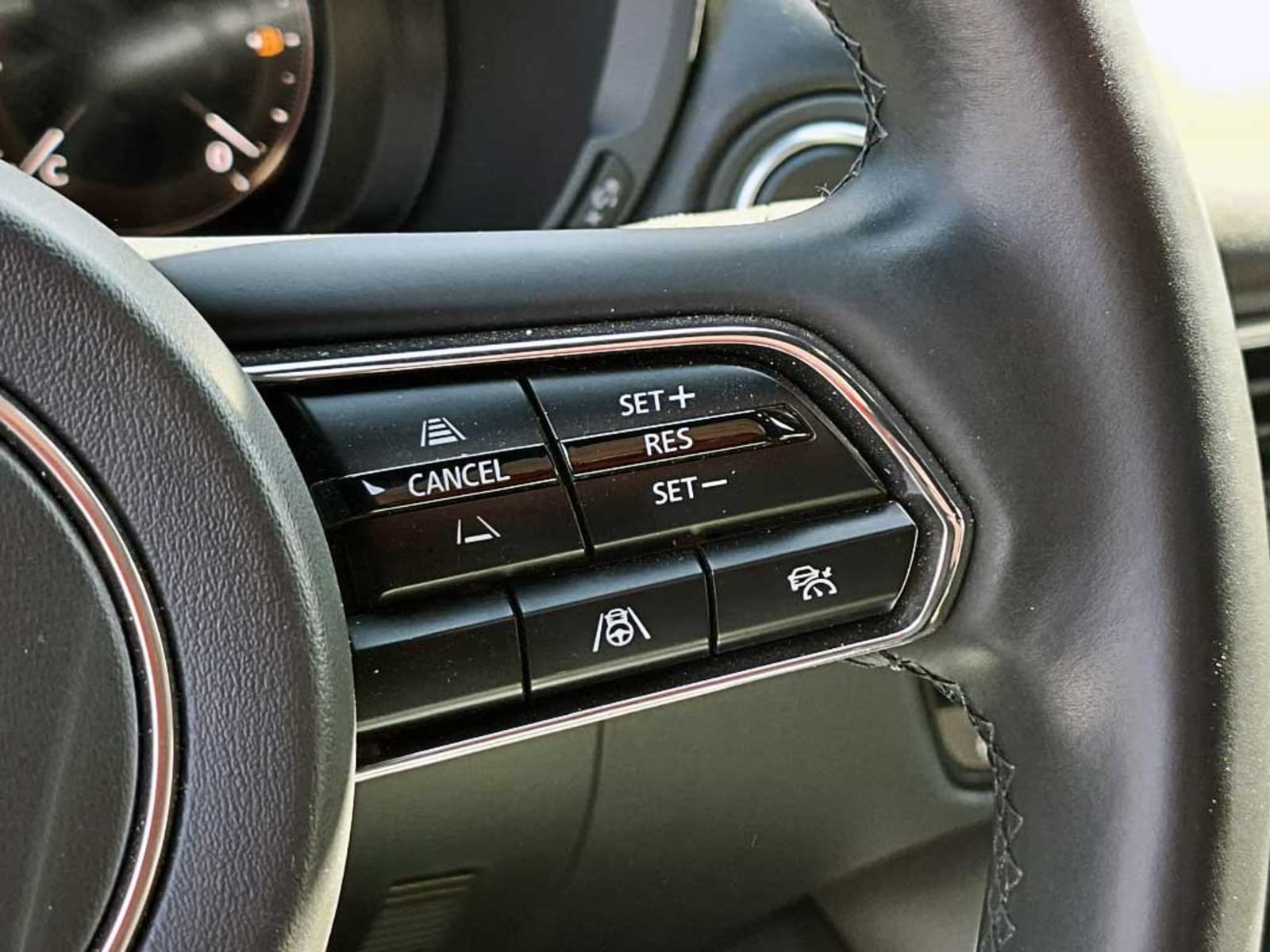 MAZDA CX-90 (IN) 3.3 SIGNATURE AT 4X4 HIBRIDO 2025 - Imagen 18 de 20