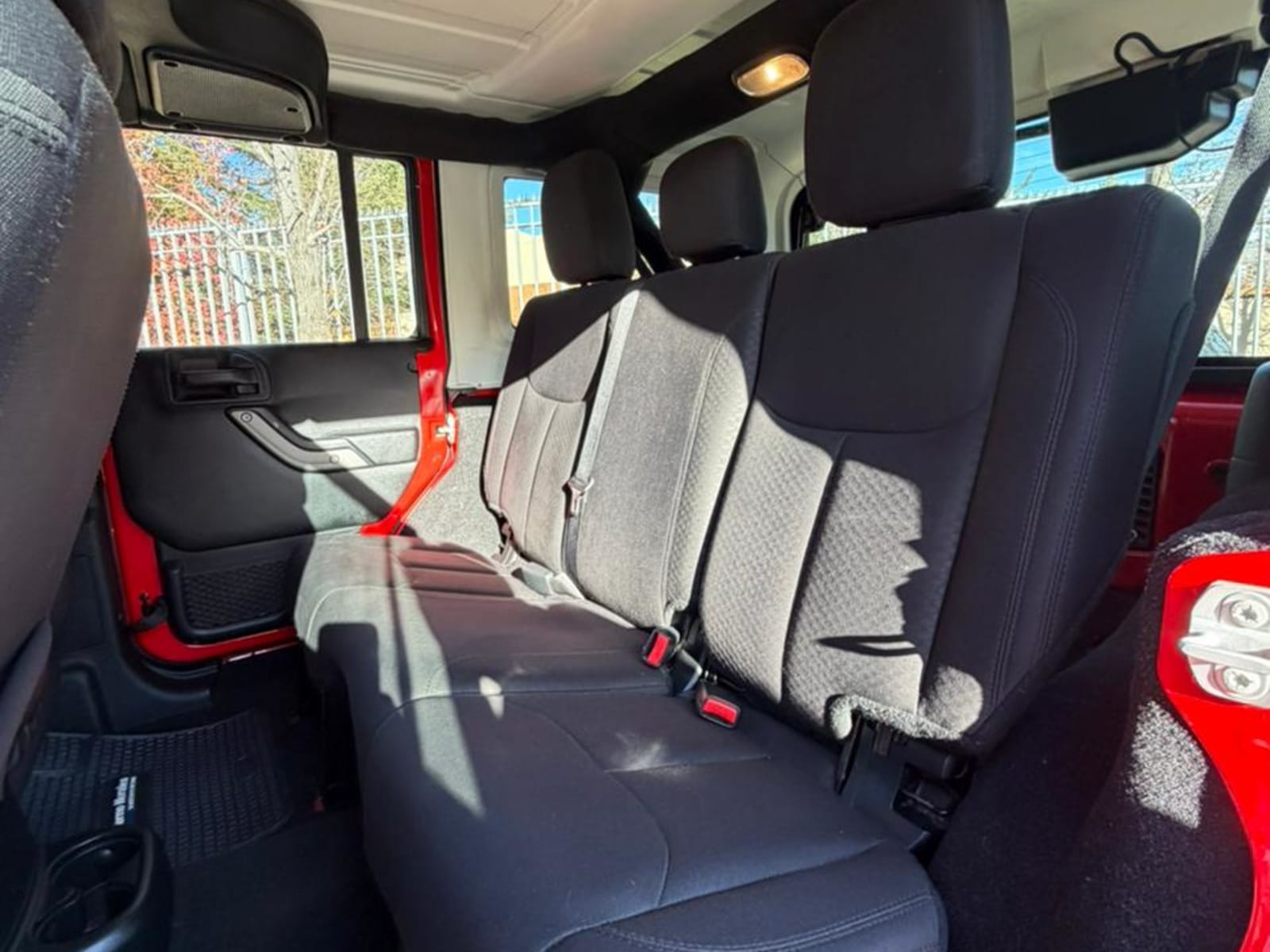 JEEP WRANGLER SPORT UNLIMITED 2018 - Imagen 10 de 18