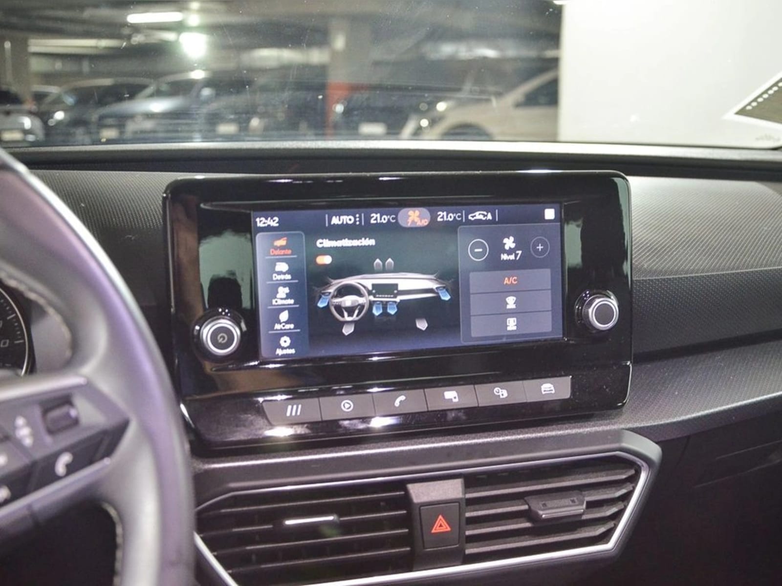 SEAT LEON TSI AT8 1.4 AUT 2023 - Imagen 7 de 10