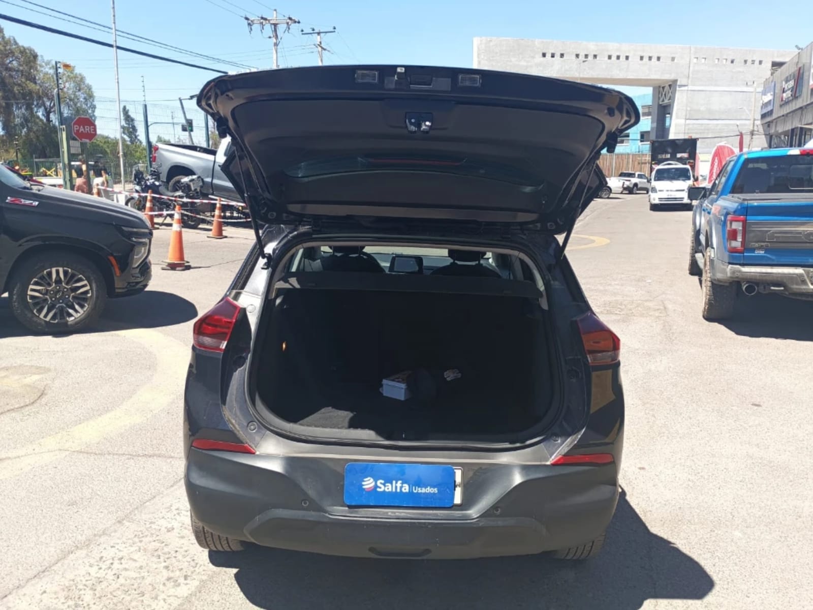 CHEVROLET TRACKER 1.2T LTZ R 4X2 AT 5P 2025 - Imagen 14 de 17