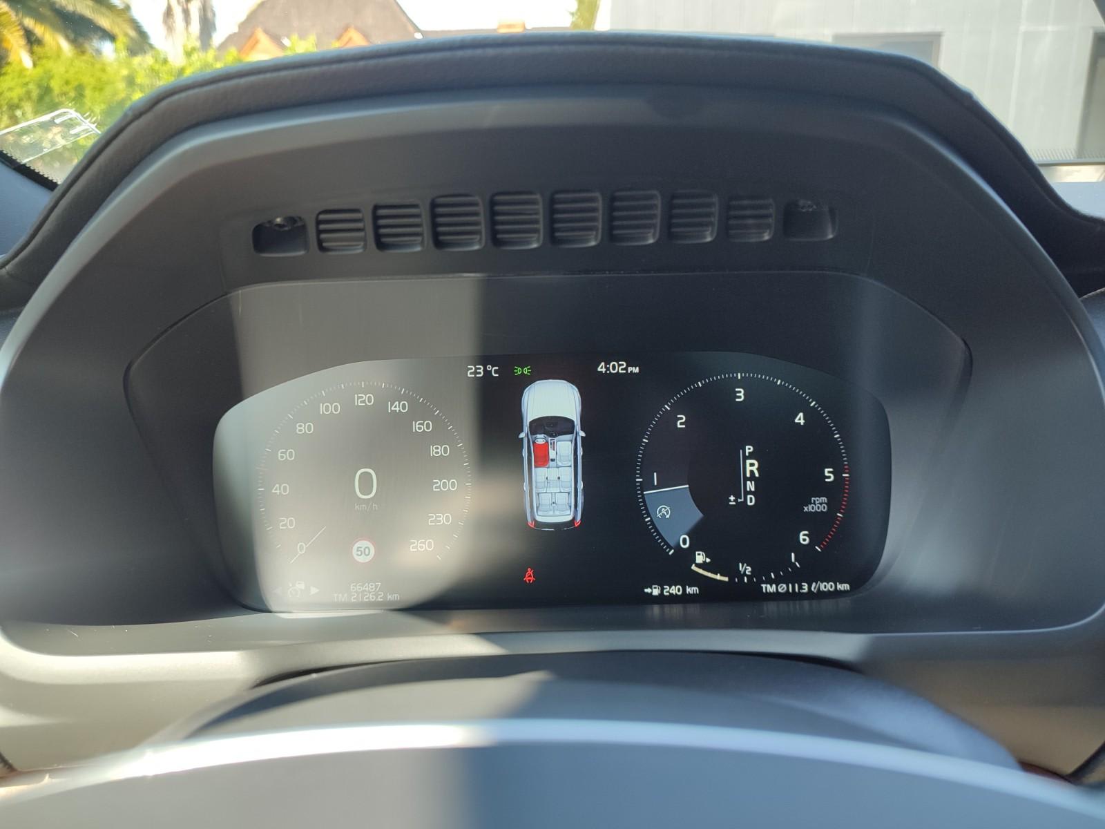 VOLVO XC90 D5 INSCRIPTION PLUS 2.0 4WD 2019 - Imagen 19 de 19
