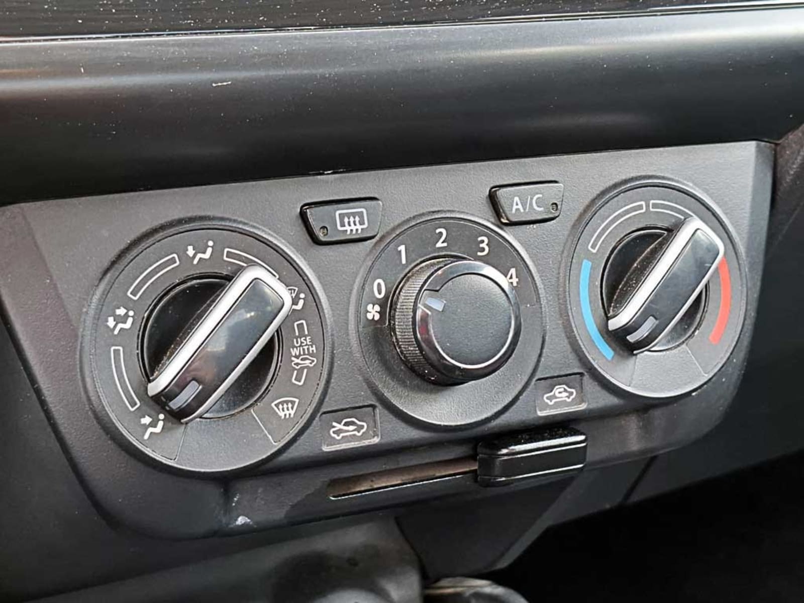 SUZUKI DZIRE (IN) 1.2 GL MT 2024 - Imagen 19 de 20