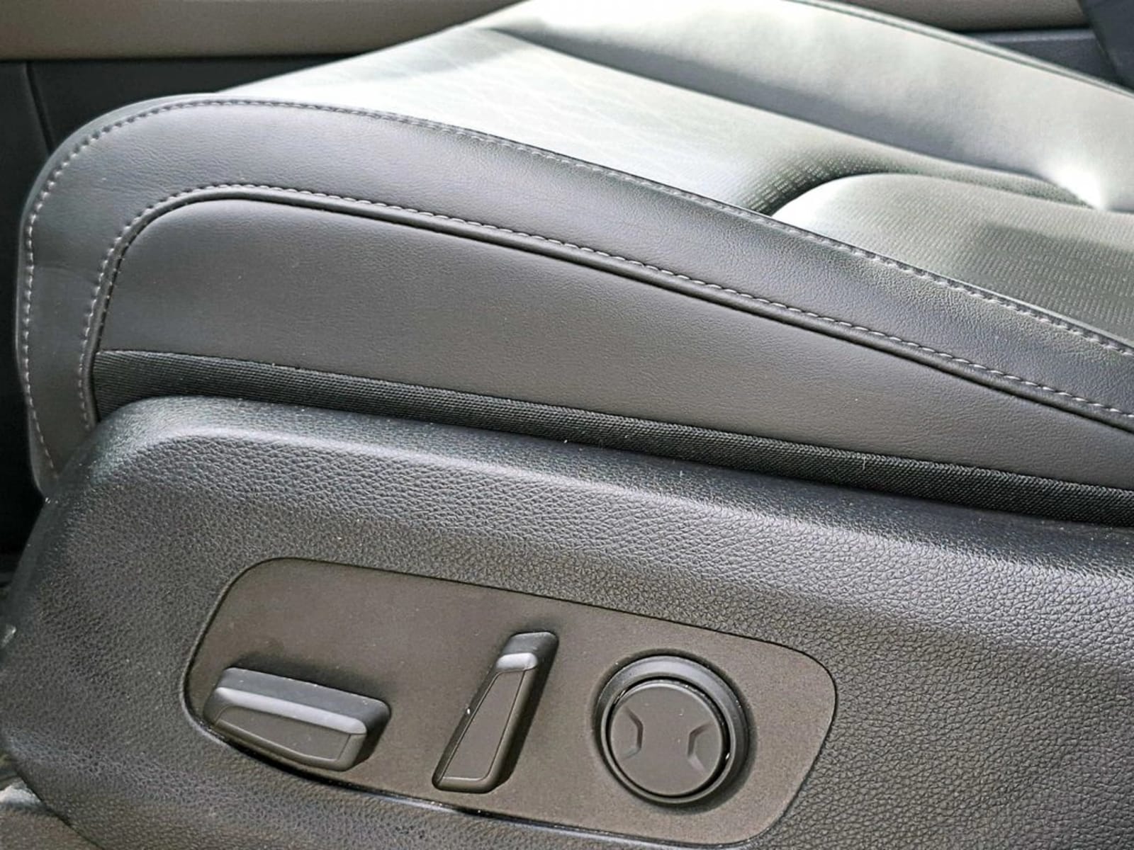 KIA CARNIVAL 2.2 EX LTD AT DIESEL 2025 - Imagen 10 de 20