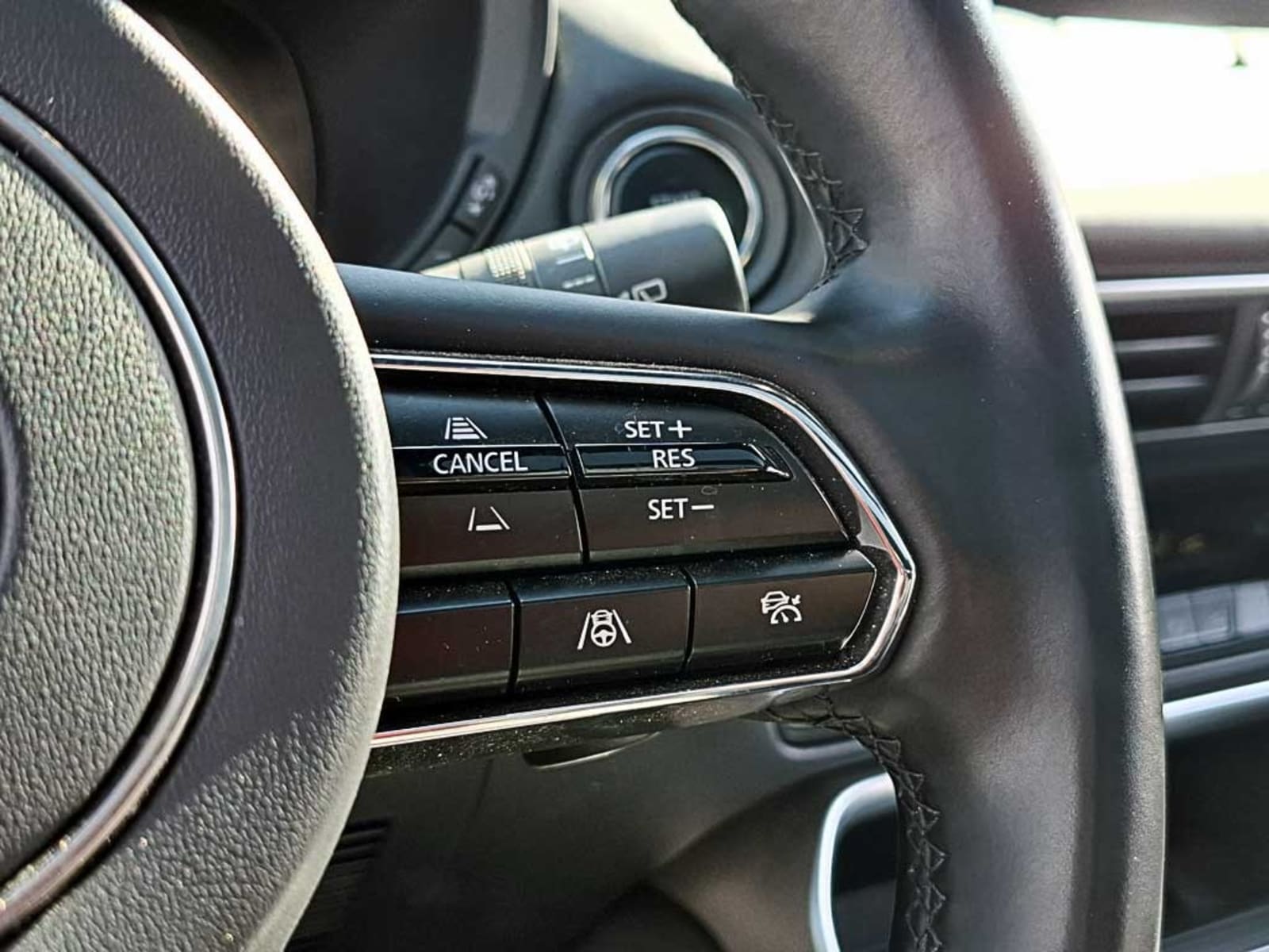 MAZDA CX-60 (IN) 3.3 PREMIUM SPORT AT 4X4 HIBRIDO 2025 - Imagen 17 de 20