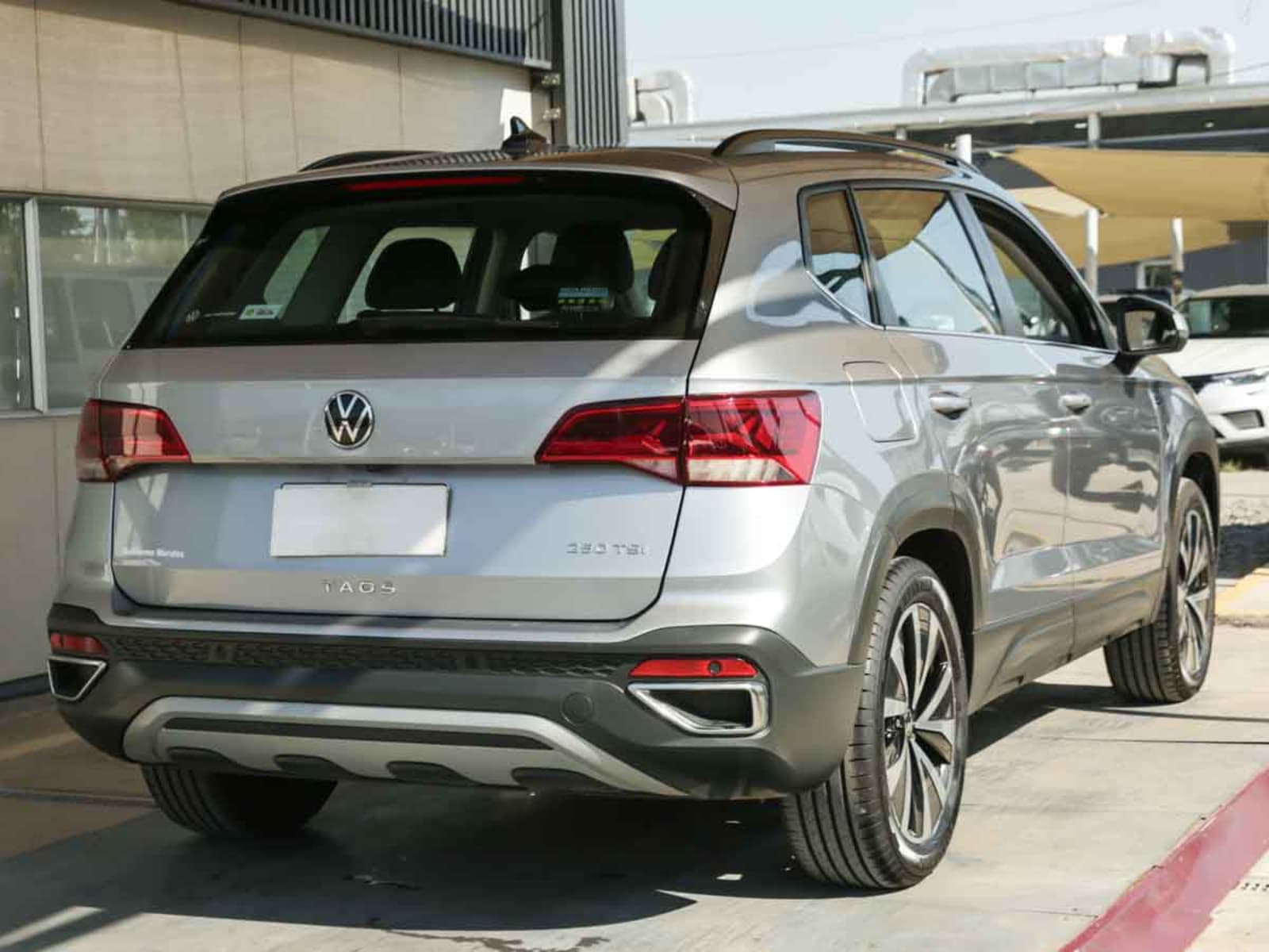 VOLKSWAGEN TAOS TSI 1.4 AT 2026 - Imagen 6 de 13