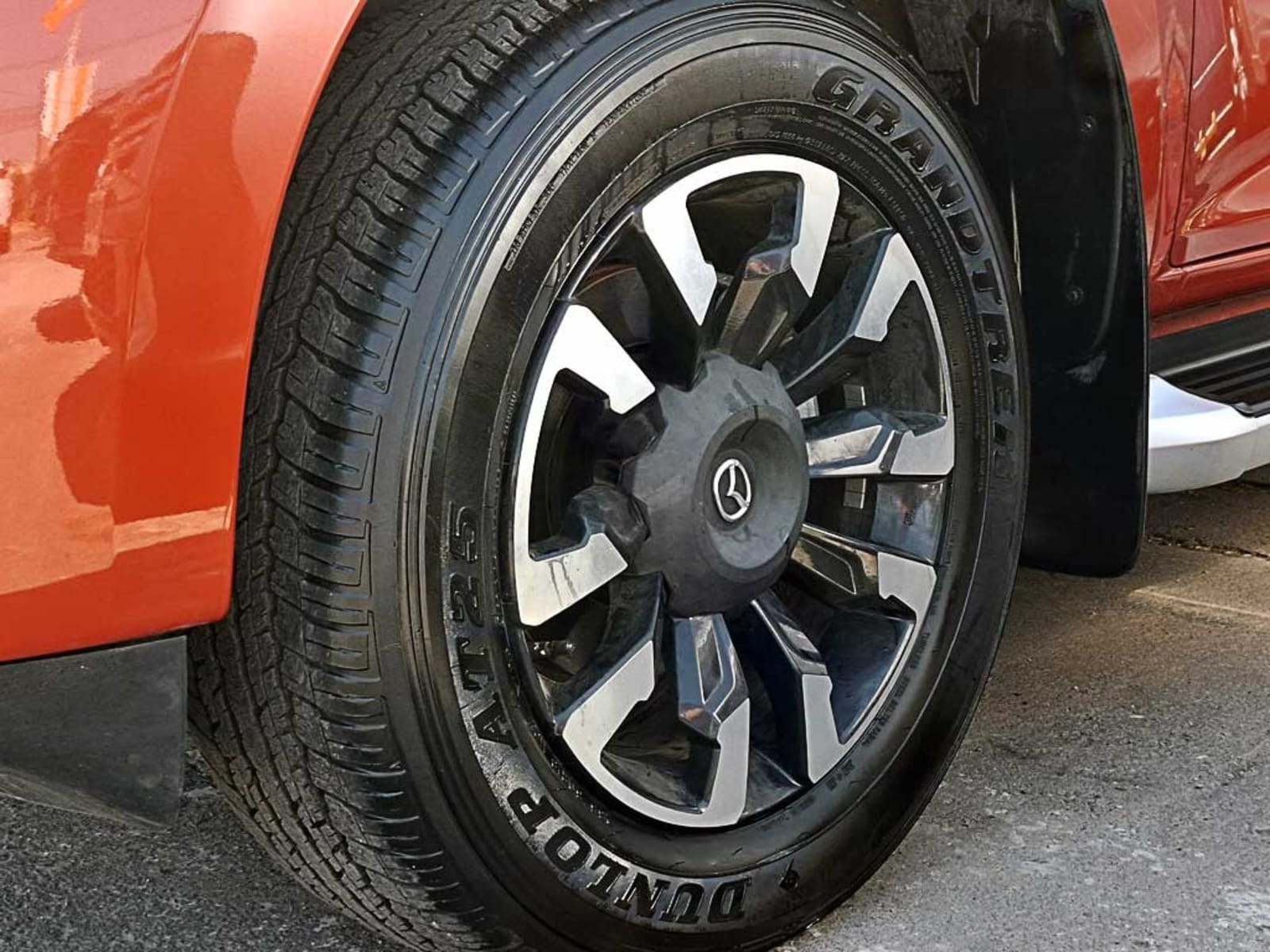 MAZDA BT-50 (IN) 3.0 DC HIGH PLUS AT 4X4 DIESEL 2025 - Imagen 8 de 20