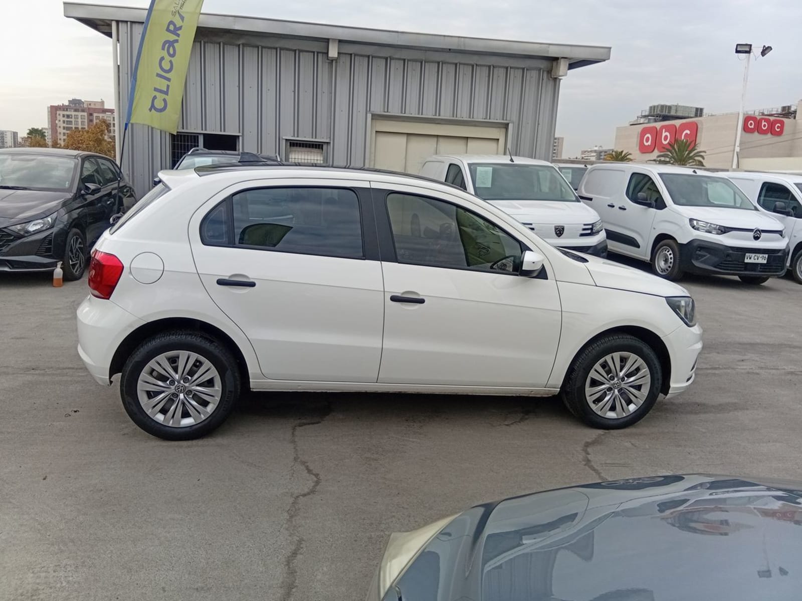 Volkswagen Gol 1.6 Comfortline 4x2 Hb Mt 5p 2022 - Imagen 8 de 8