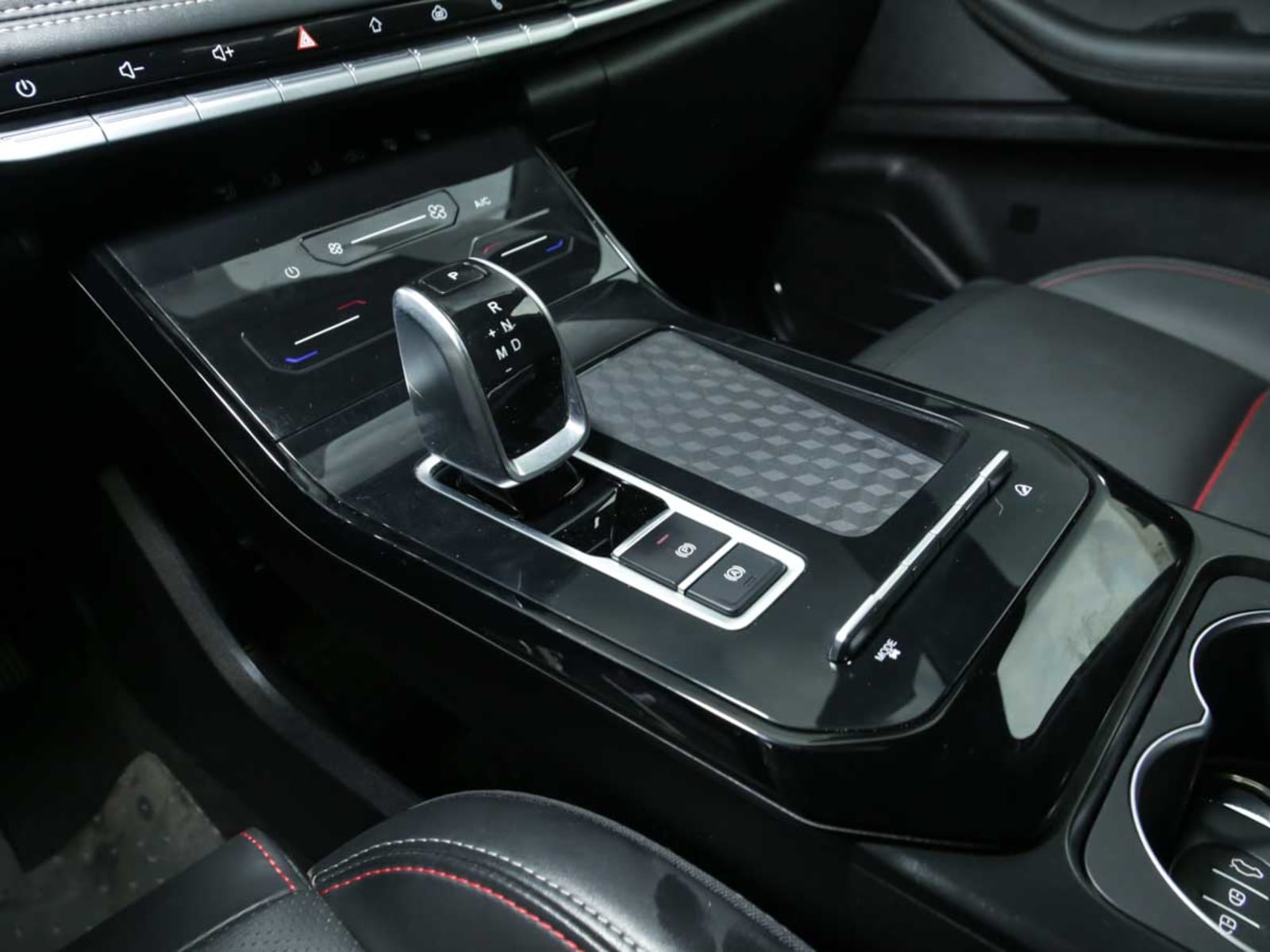 CHERY TIGGO 7  PRO  1.5T  GLS  CVT  A/T 2024 - Imagen 8 de 12