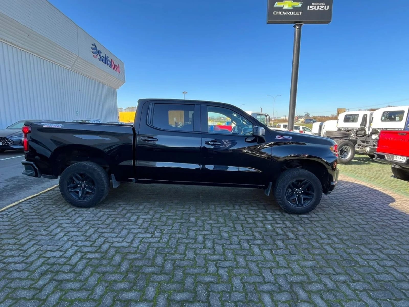 CHEVROLET SILVERADO 5.3 LT TRAILBOSS Z71 4X4 AT 4P 2021 - Imagen 4 de 20
