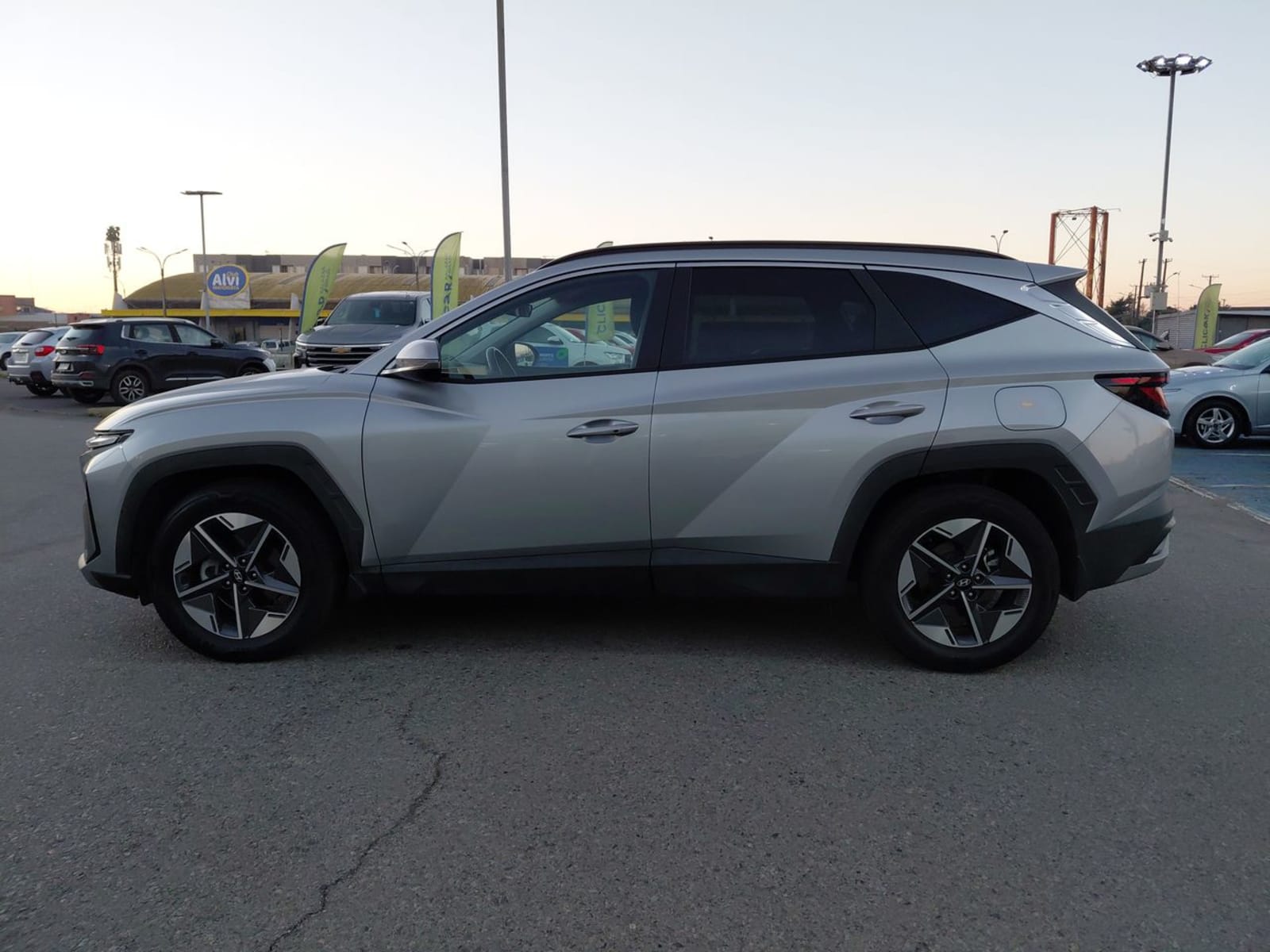Hyundai Tucson 2.0 Nx4 Plus Fl Diesel 2wd At 5p 2025 - Imagen 4 de 8