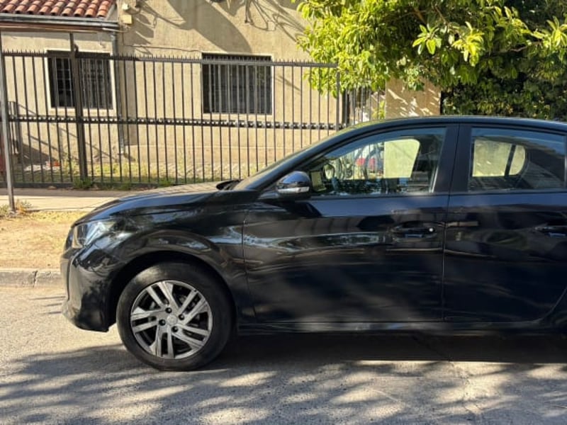 Peugeot 208 Style 2023 - Imagen 4 de 8