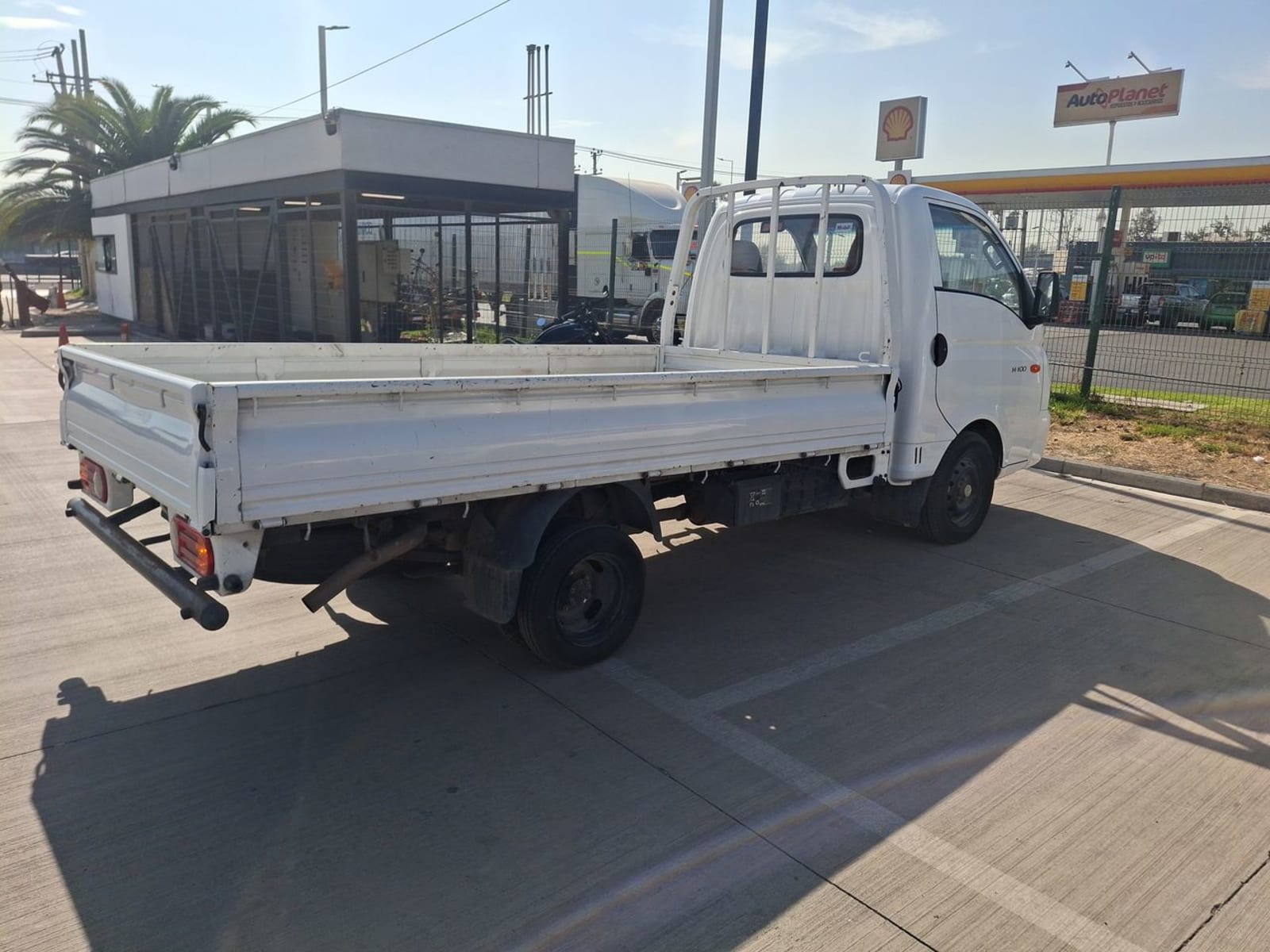 Hyundai Porter 2.5 Crdi Diesel Gls 4x2 Ac 2ab 6mt 2p 2023 - Imagen 5 de 8