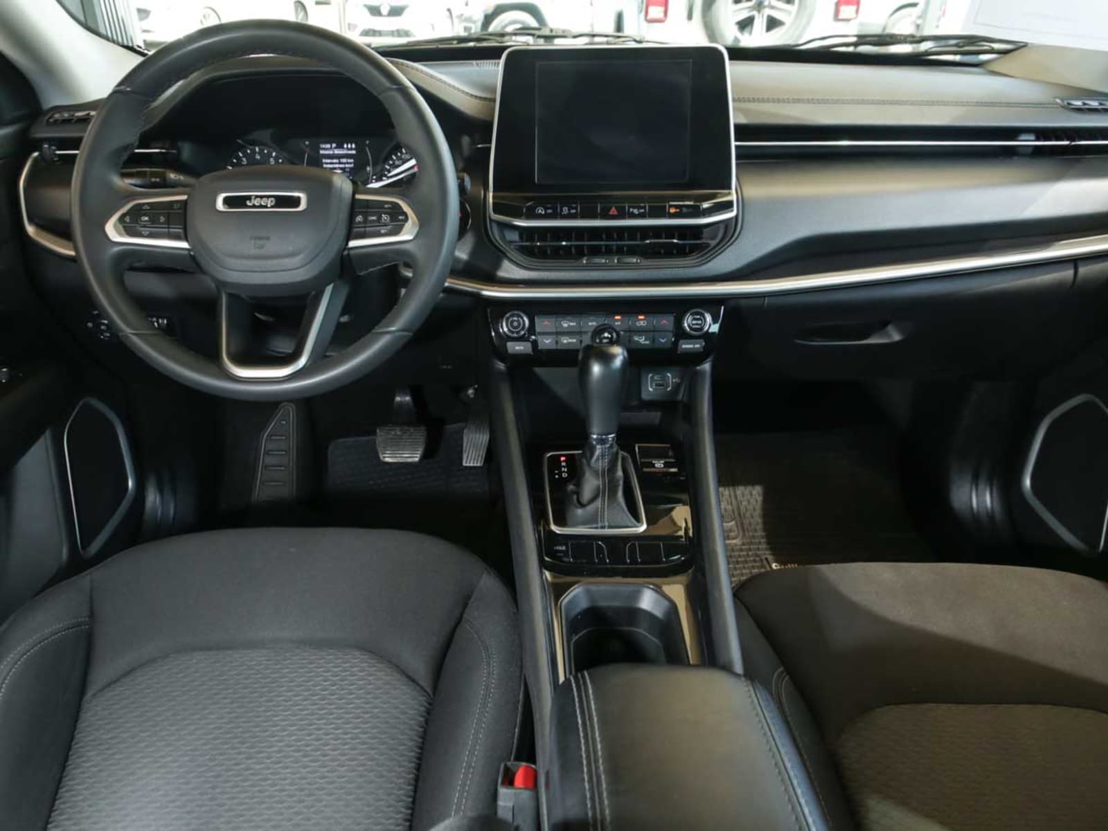 JEEP COMPASS SPORT 4X2 AT 2023 - Imagen 12 de 13