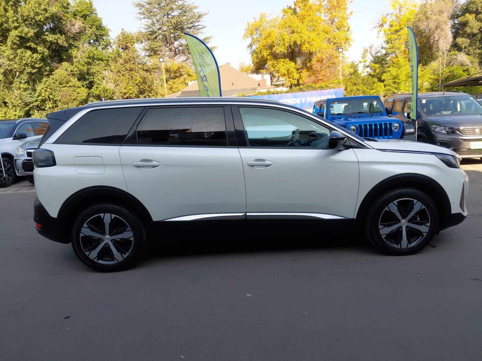 Peugeot 5008 1.5 Allure Pack Bluehdi 130 4x2 Eat8 5p 2024 - Imagen 8 de 8
