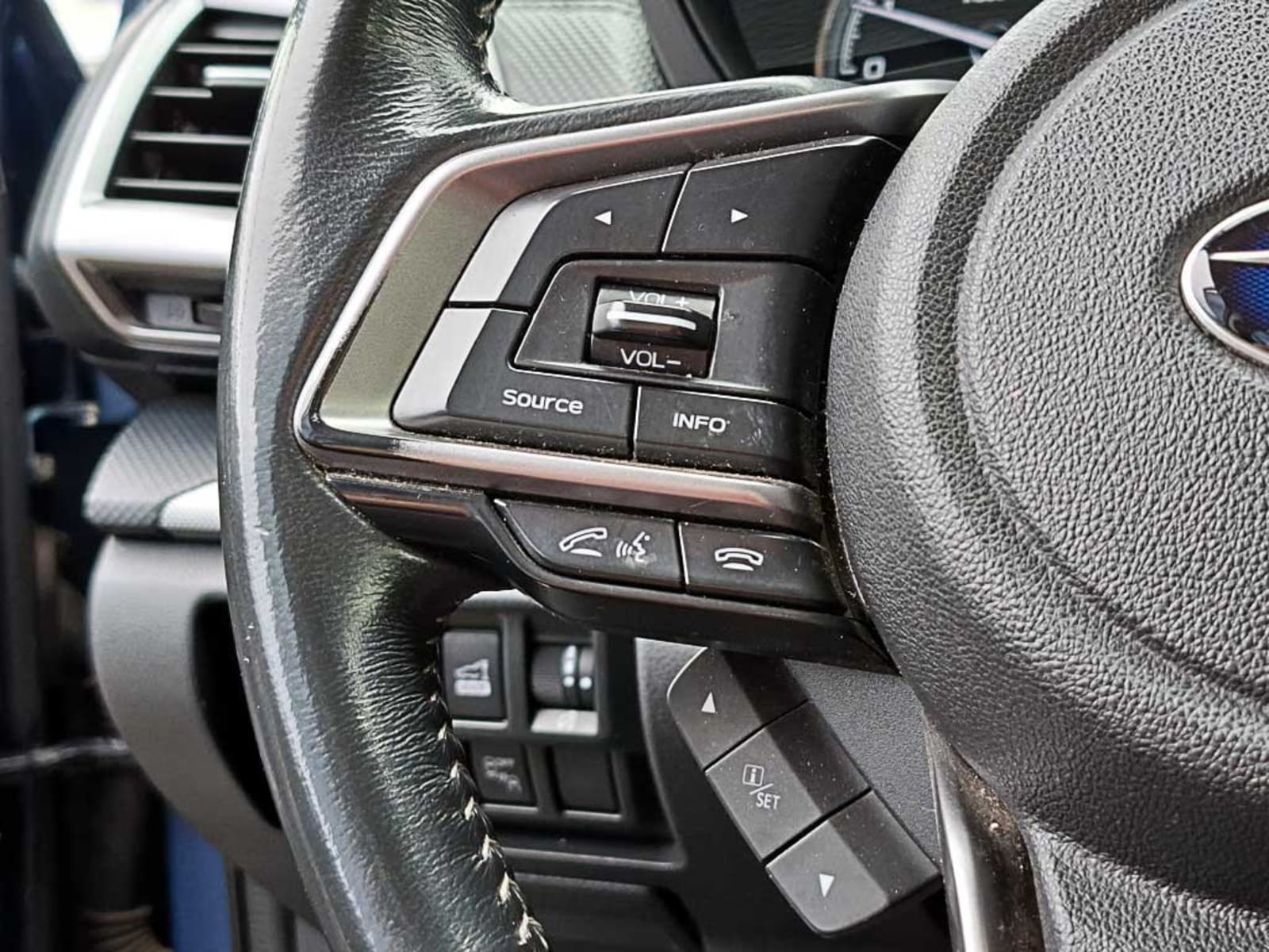SUBARU FORESTER (IN) 2.5 AWD LIMITED ES AT 4X4 2020 - Imagen 17 de 20