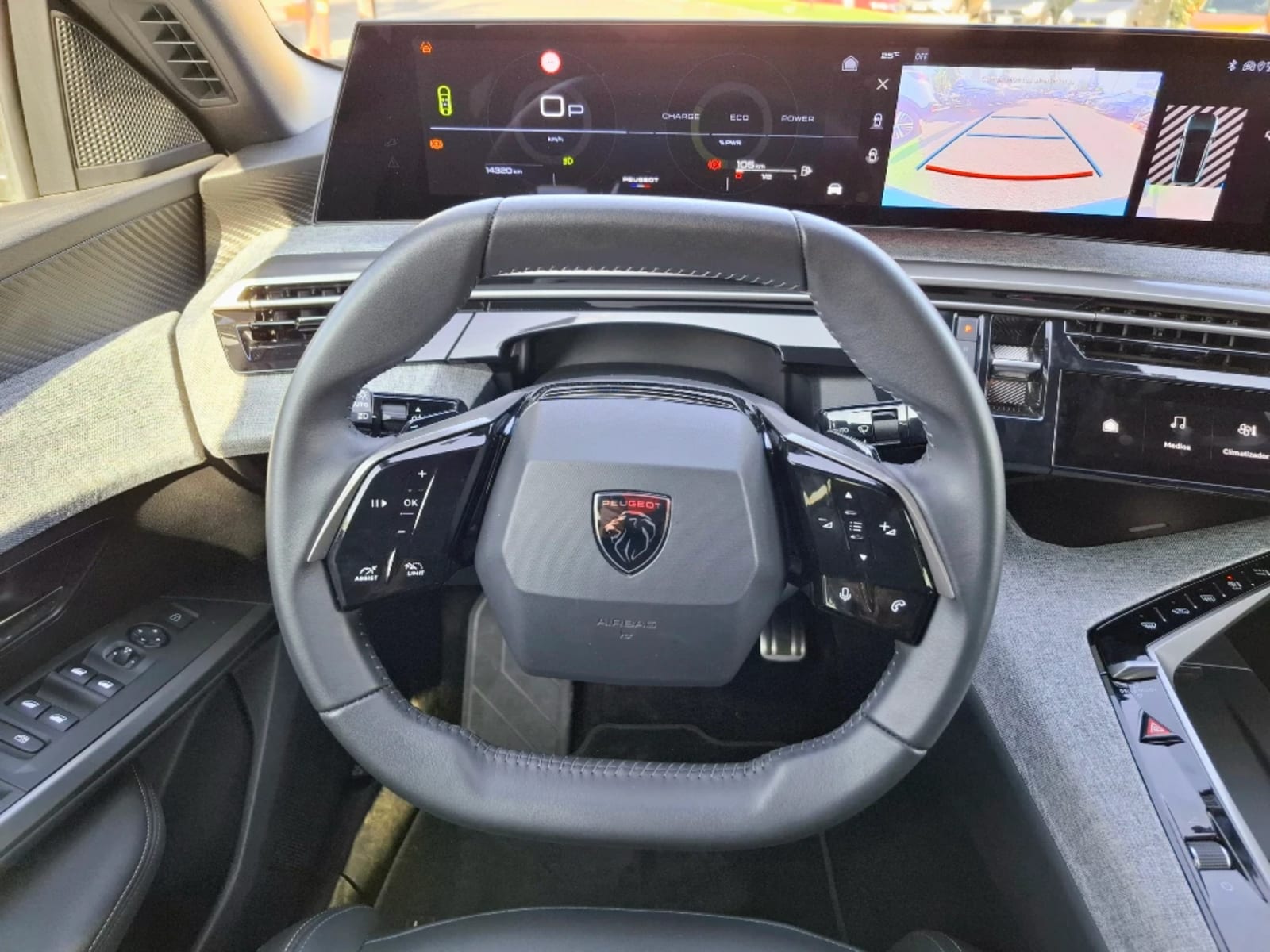 PEUGEOT NEW 3008 1.2 PREMIERE MHEV 4X2 136 EDCT AT 5P 2025 - Imagen 13 de 20