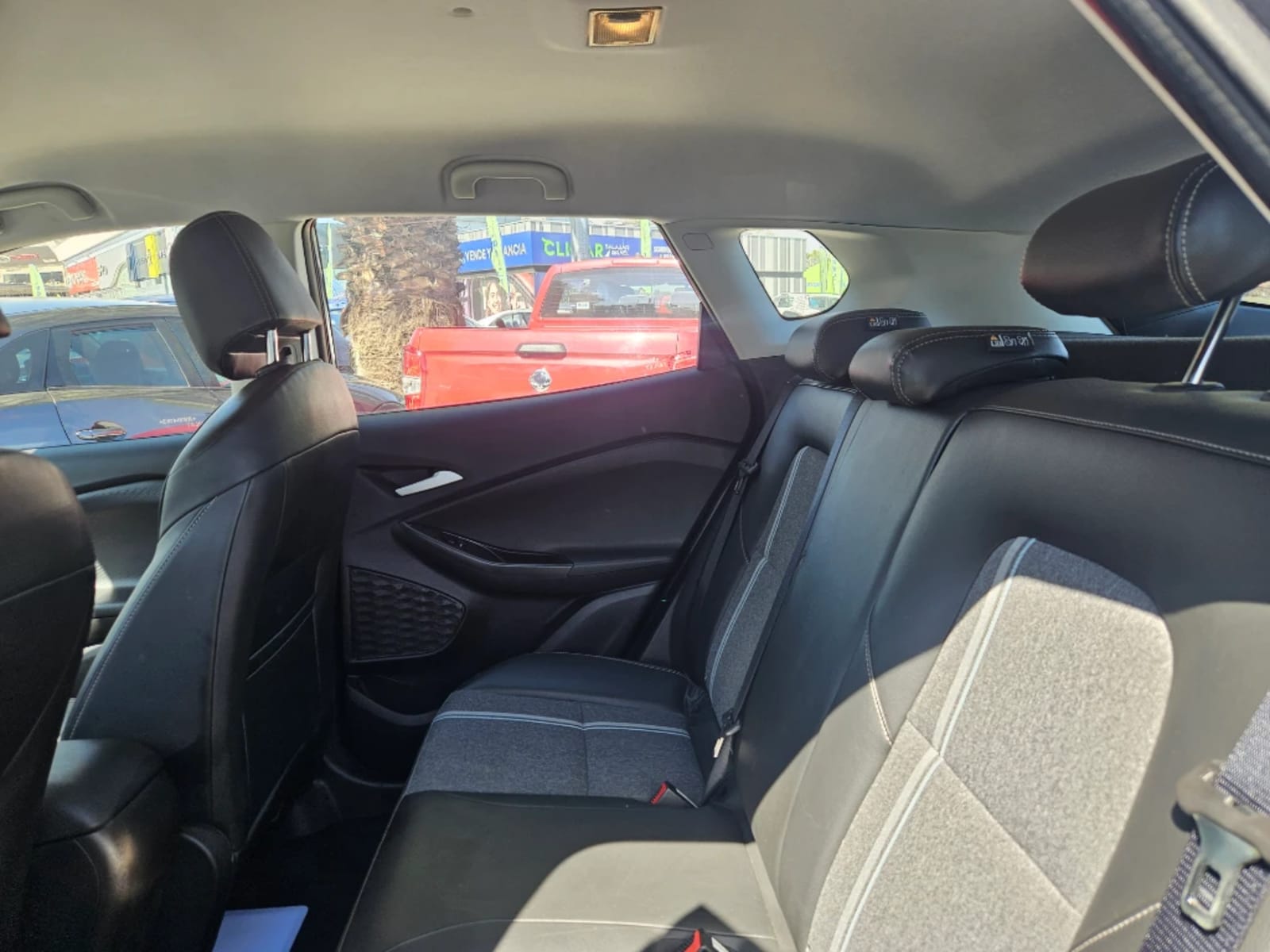 CHEVROLET TRACKER 1.2T LTZ R 4X2 AT 5P 2025 - Imagen 12 de 20