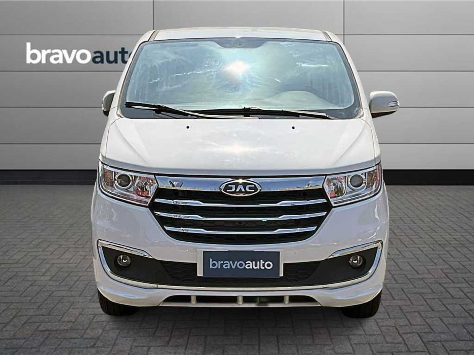 JAC REFINE (IN) 0.0 CARGO M3 AT ELECTRICO 2024 - Imagen 6 de 20