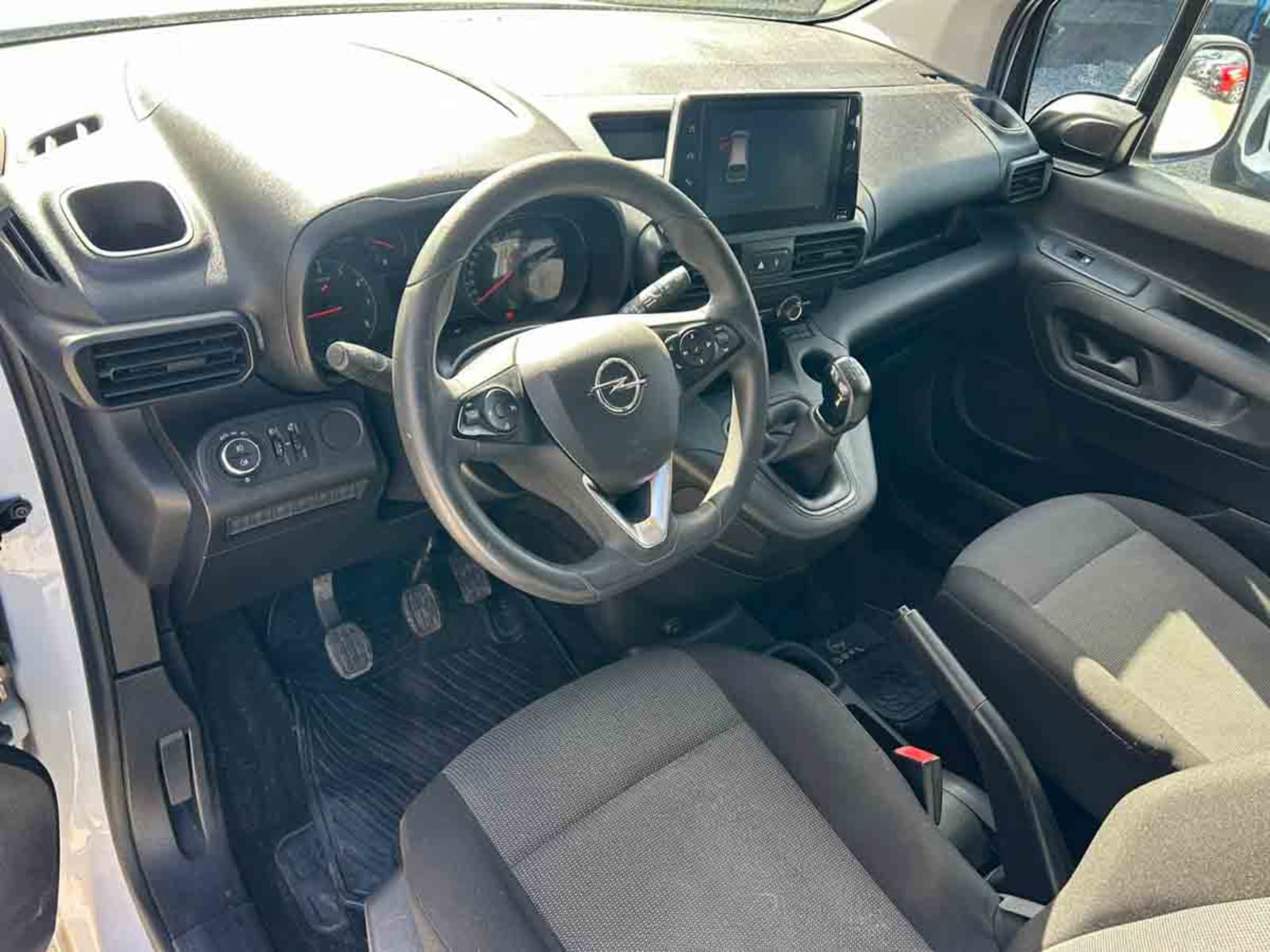 OPEL COMBO 1,6 TD 2023 - Imagen 8 de 16