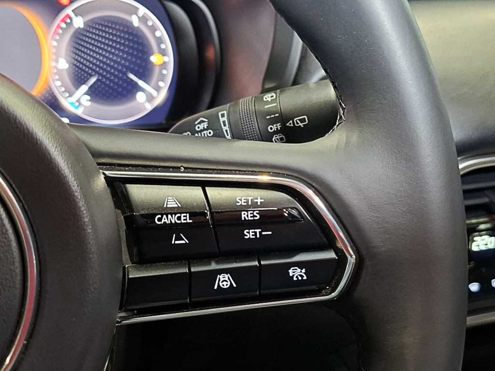 MAZDA CX-90 (IN) 3.3 SIGNATURE AT 4X4 HIBRIDO 2025 - Imagen 17 de 20