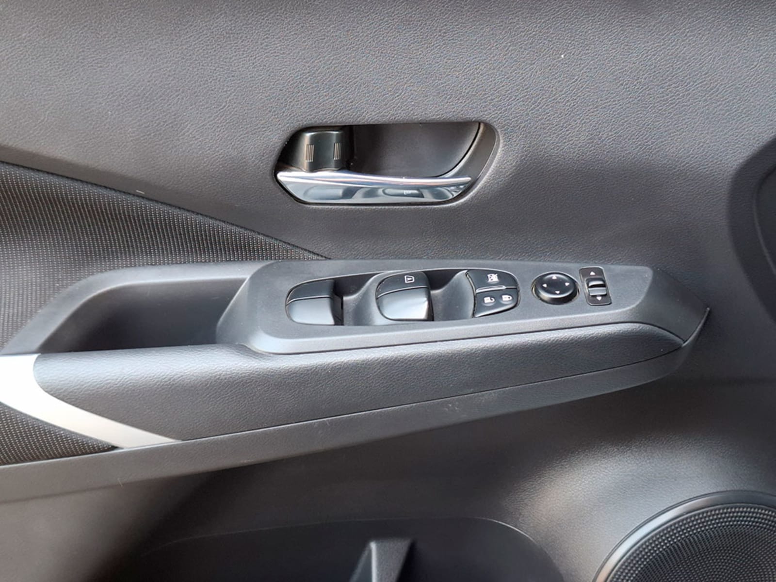 NISSAN KICKS 1.6 ADVANCE AT 2025 - Imagen 19 de 20