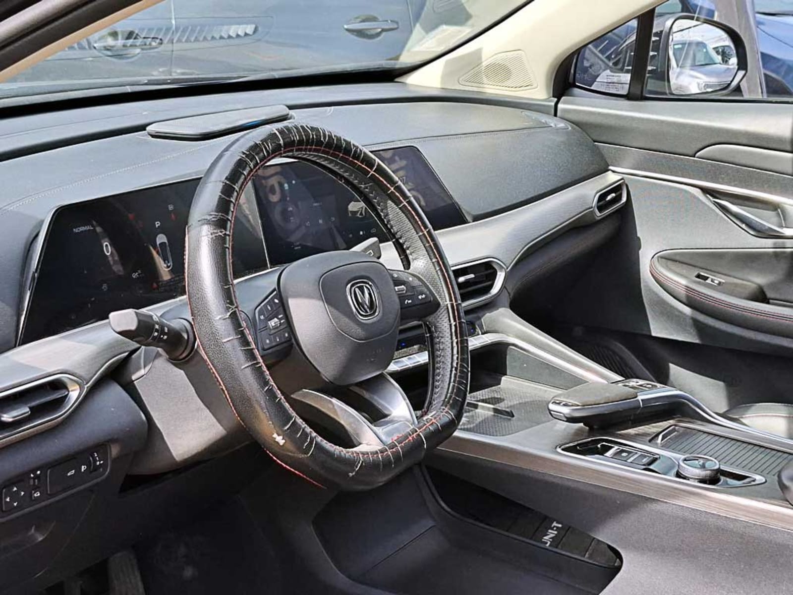 CHANGAN UNI-T 1.5 ELITE AT 2023 - Imagen 13 de 20