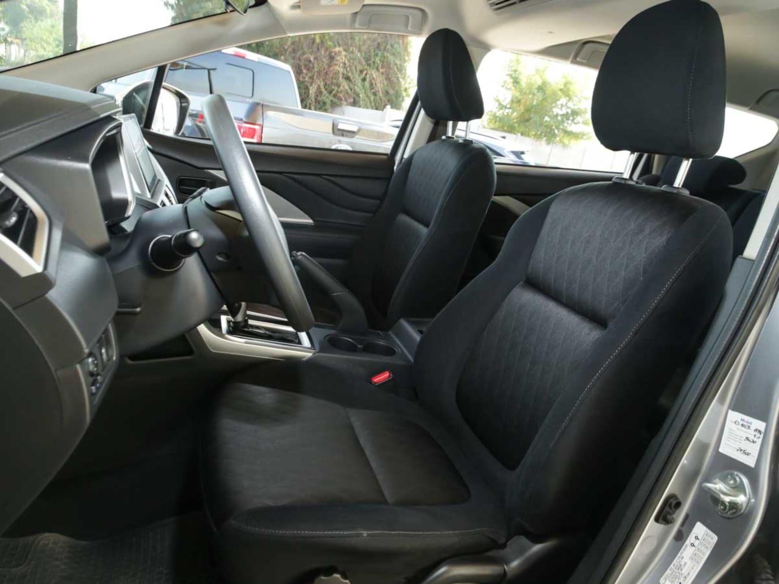 MITSUBISHI XPANDER AT GLX 2025 - Imagen 10 de 14