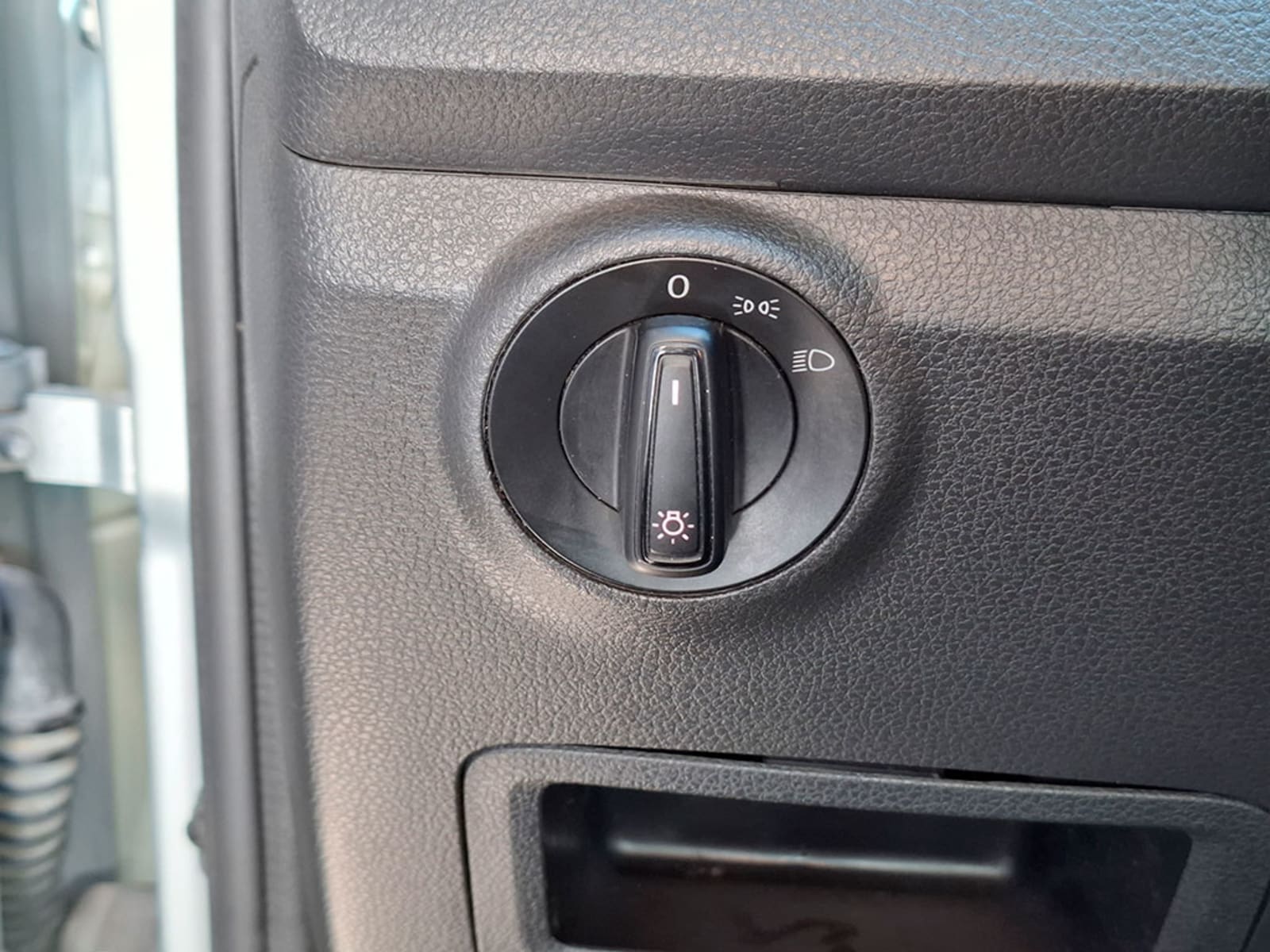 VOLKSWAGEN VOYAGE 1.6 TRENDLINE 2023 - Imagen 19 de 20