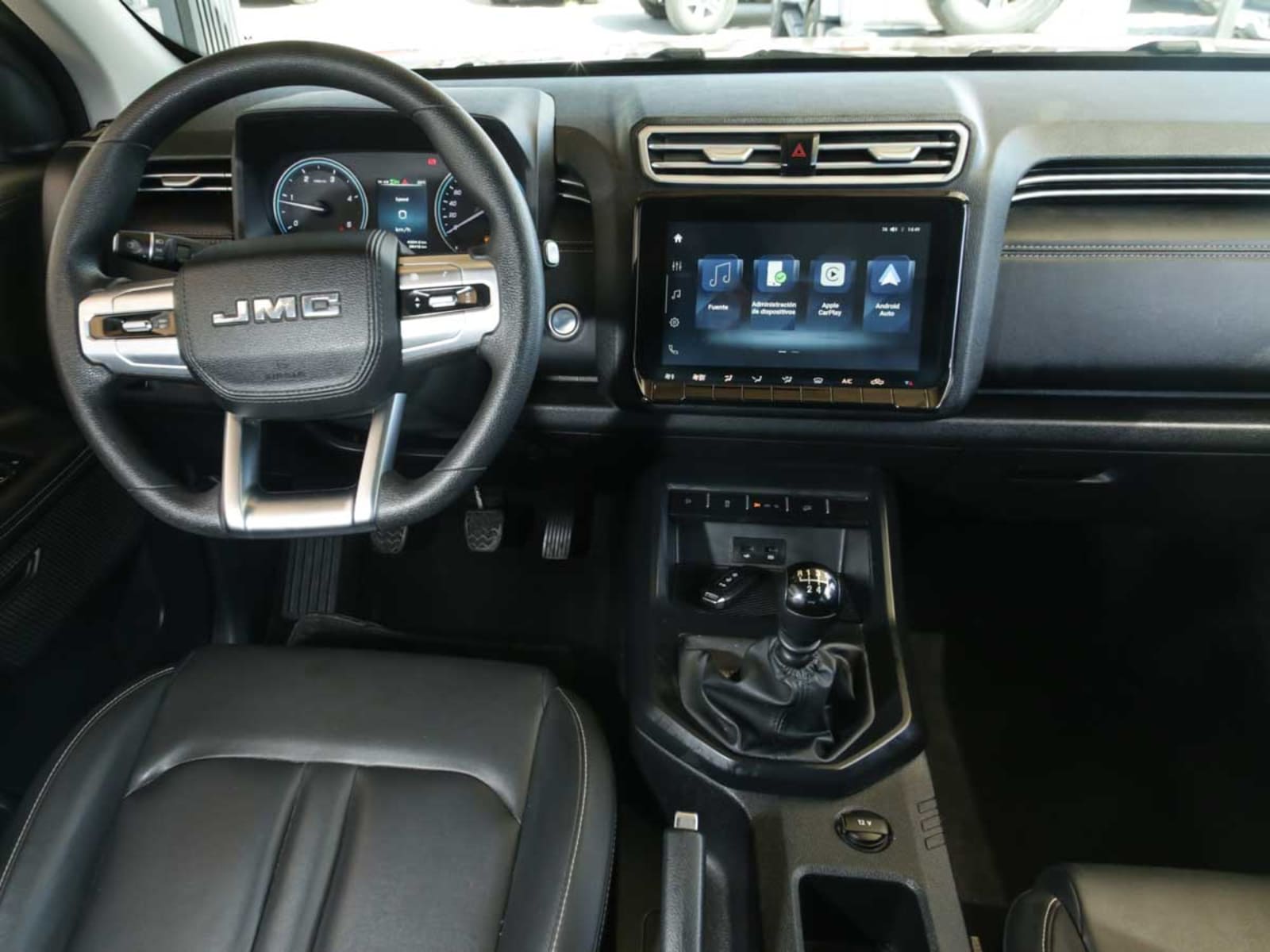 JMC GRAND AVENUE 4X4 MT 2024 - Imagen 14 de 15