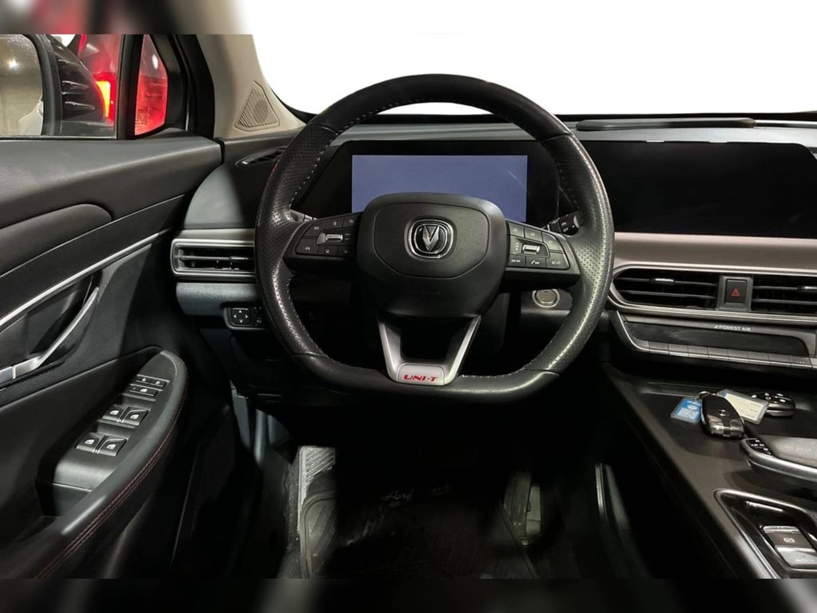 CHANGAN UNI-T 1.5 ELITE AT 2024 - Imagen 12 de 18