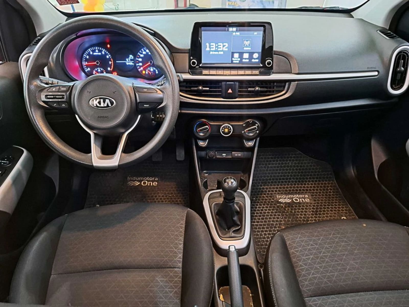 KIA MORNING 1.0 4X2 MT 5P 2021 - Imagen 13 de 18