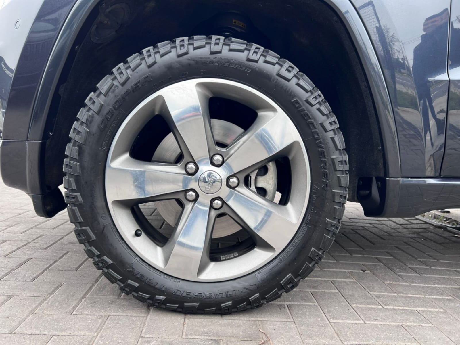 JEEP GRAND CHEROKEE OVERLAND 5.7 2016 - Imagen 8 de 20
