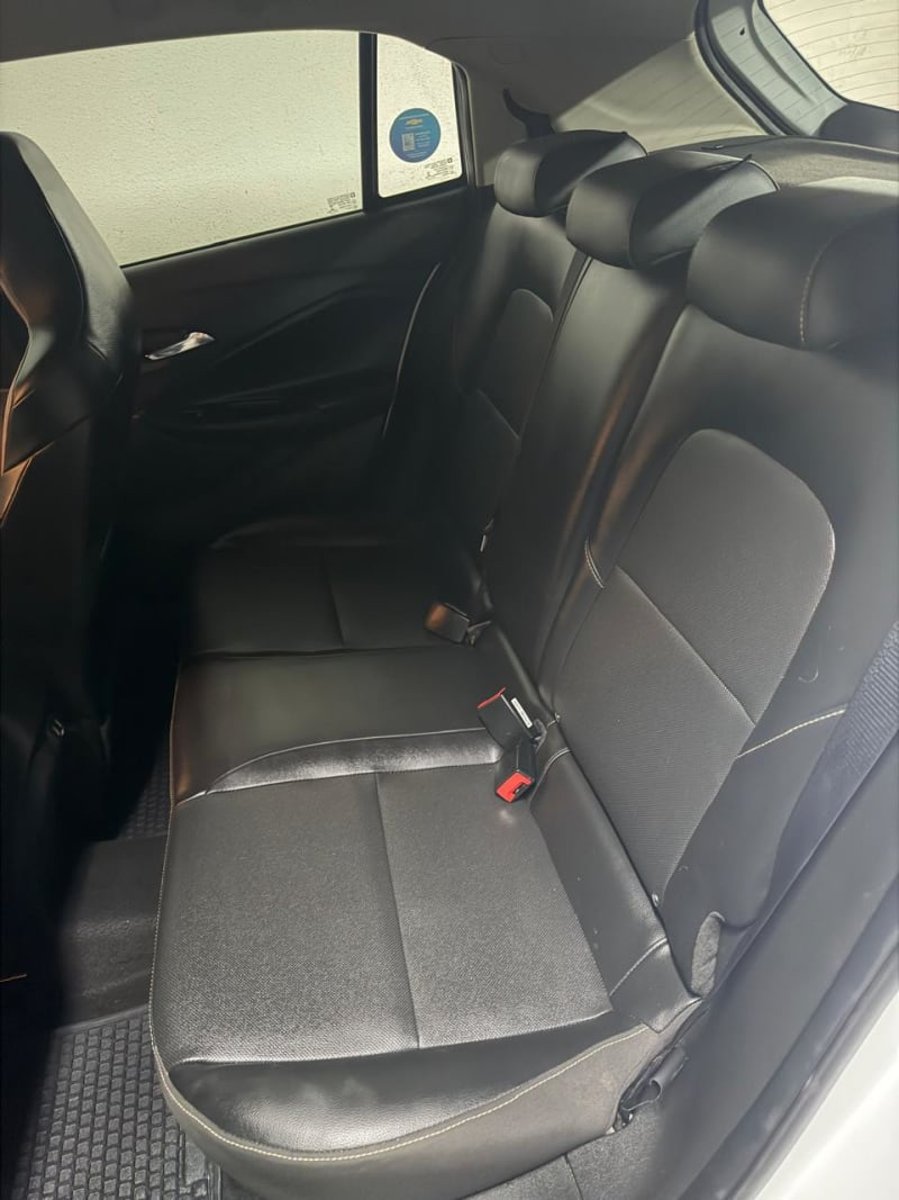 Chevrolet onix 1.0 turbo premie 2022 - Imagen 8 de 8