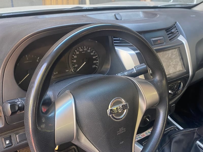 Nissan NP300 DC SE 4x4 2.3 2019 - Imagen 4 de 4