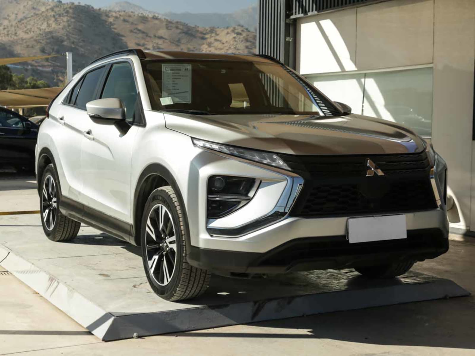 MITSUBISHI ECLIPSE CROSS RX 1.5 4X2 AT 2023 - Imagen 3 de 13