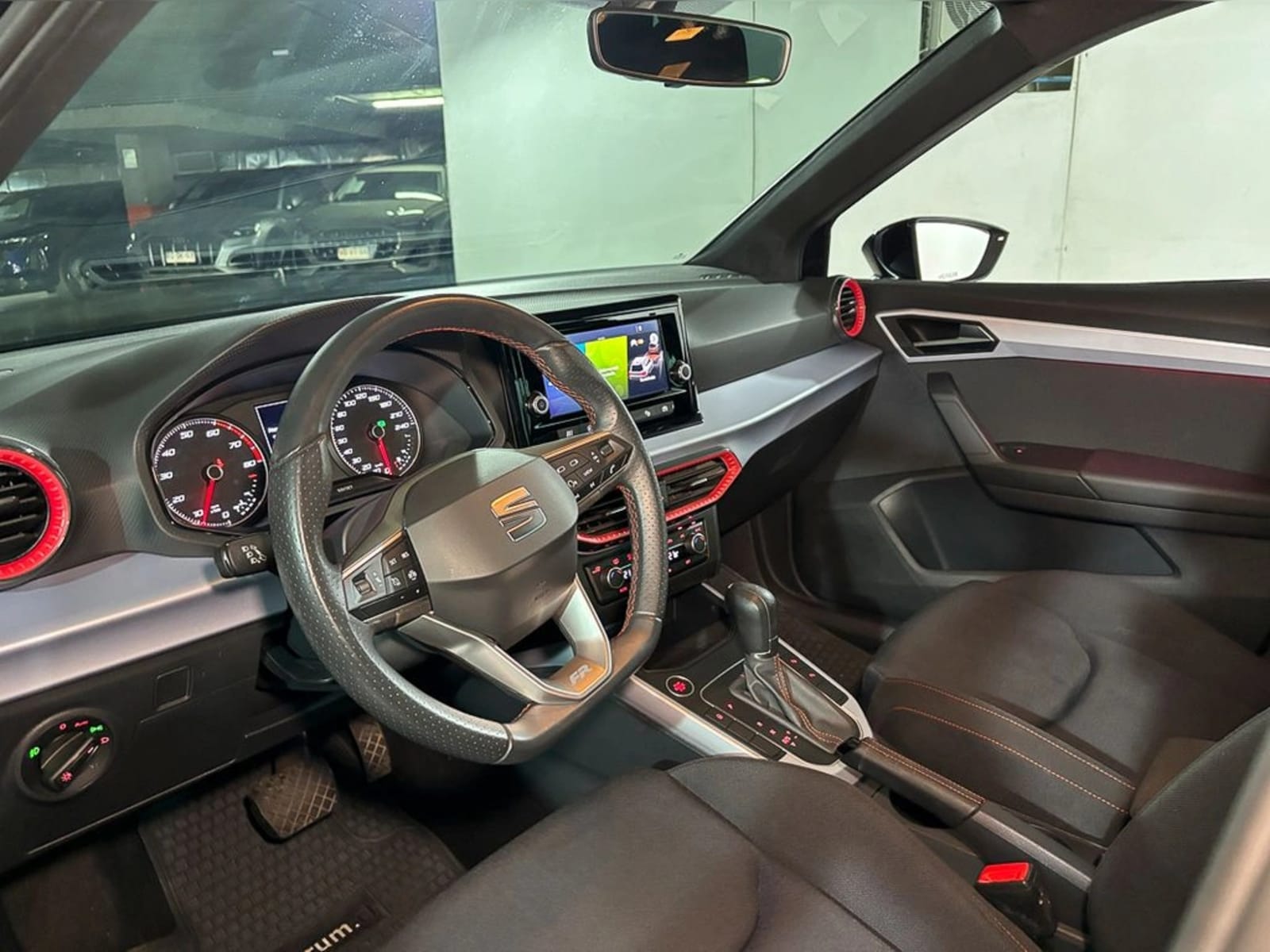 SEAT ARONA 1.6 STYLE 4X2 AT 5P 2024 - Imagen 9 de 16