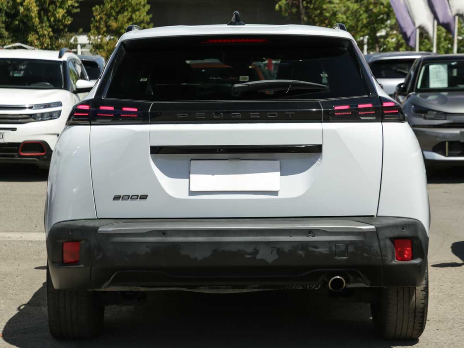 PEUGEOT 2008 MCA ALLURE BLUEHDI 130 EAT8 2024 - Imagen 5 de 13