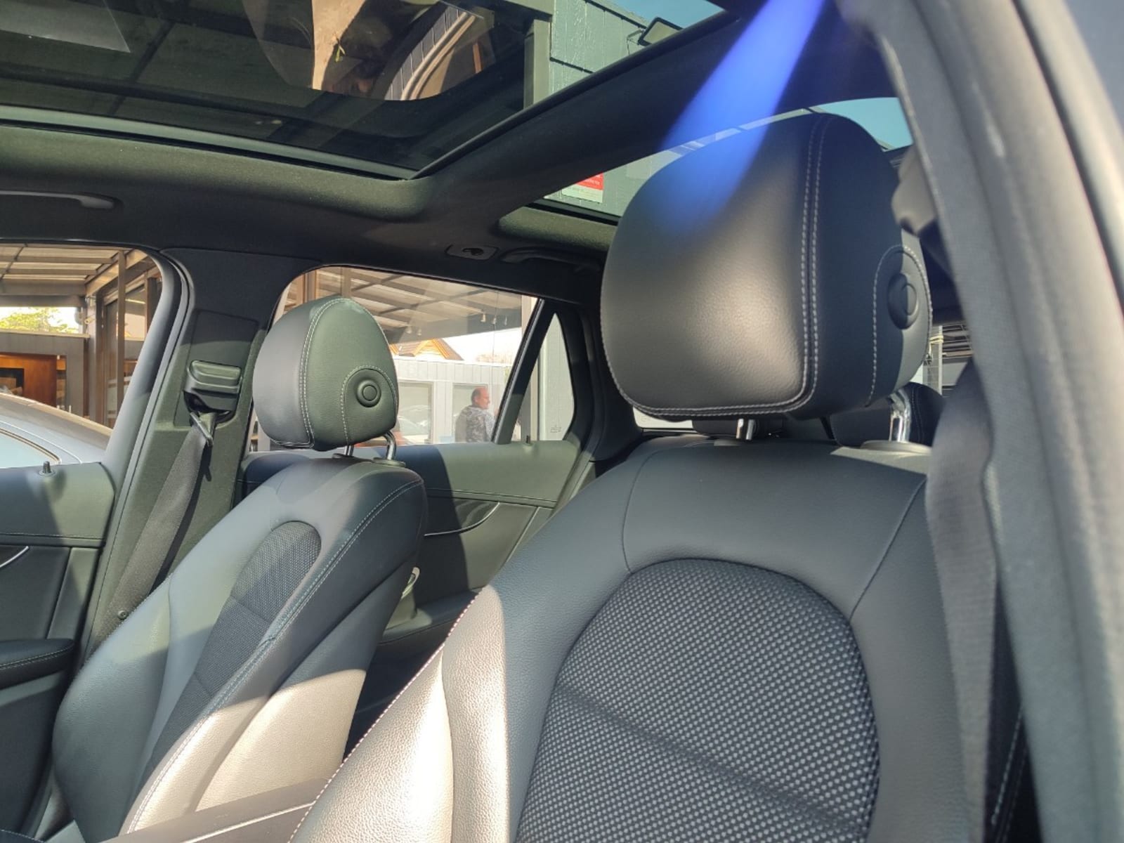 MERCEDES-BENZ GLC 300 4MATIC AUT 2018 - Imagen 13 de 18