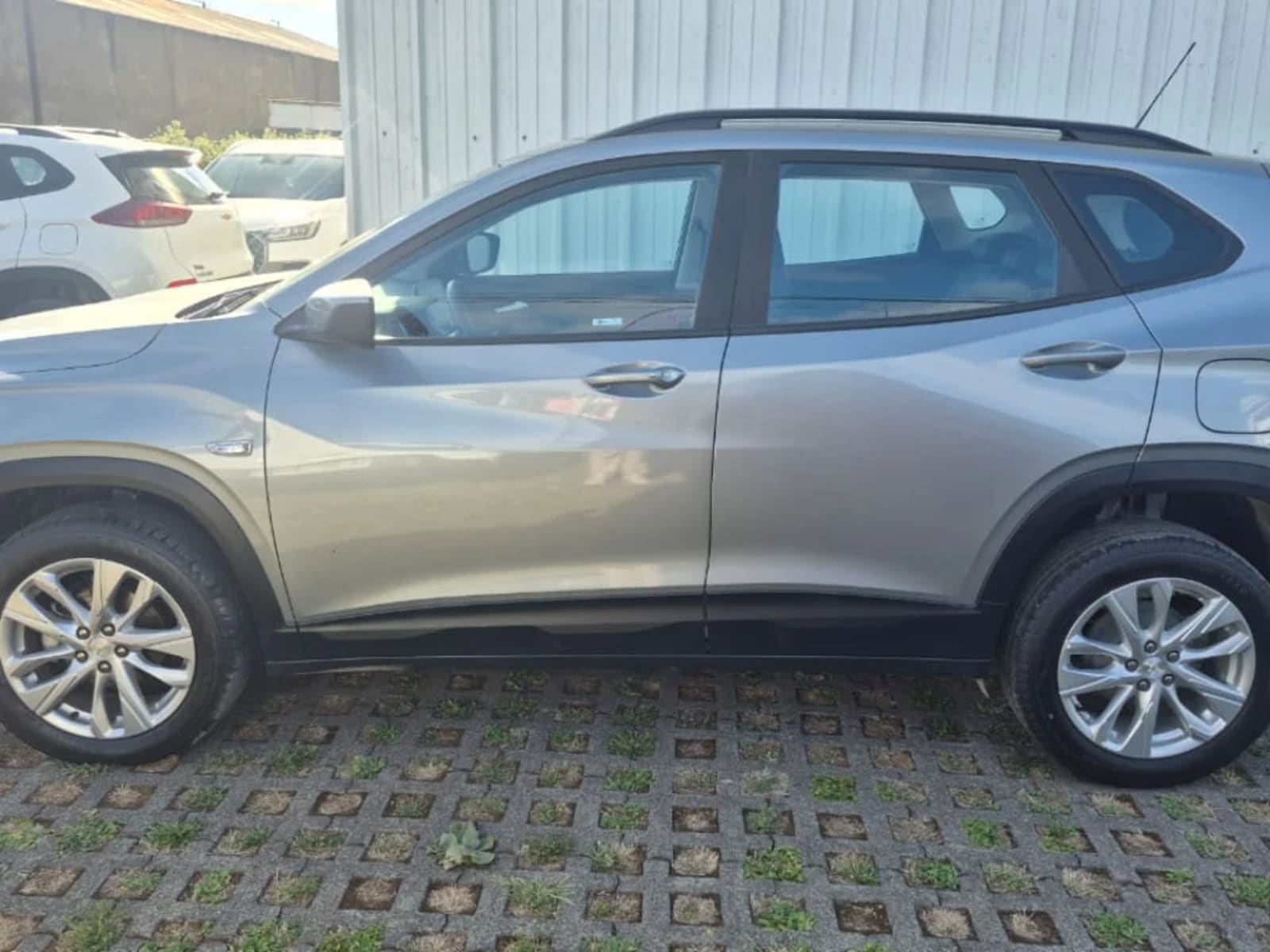 CHEVROLET TRACKER 1.2T LTZ R 4X2 AT 5P 2025 - Imagen 10 de 17