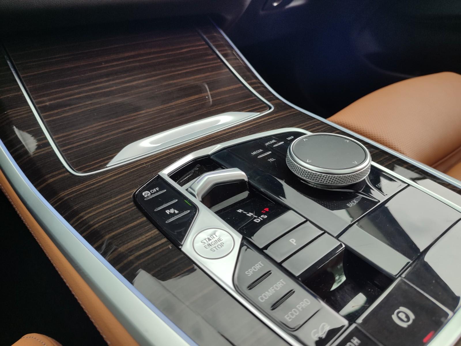 BMW X5 XDRIVE 30D XLINE 3.0 2024 - Imagen 17 de 19