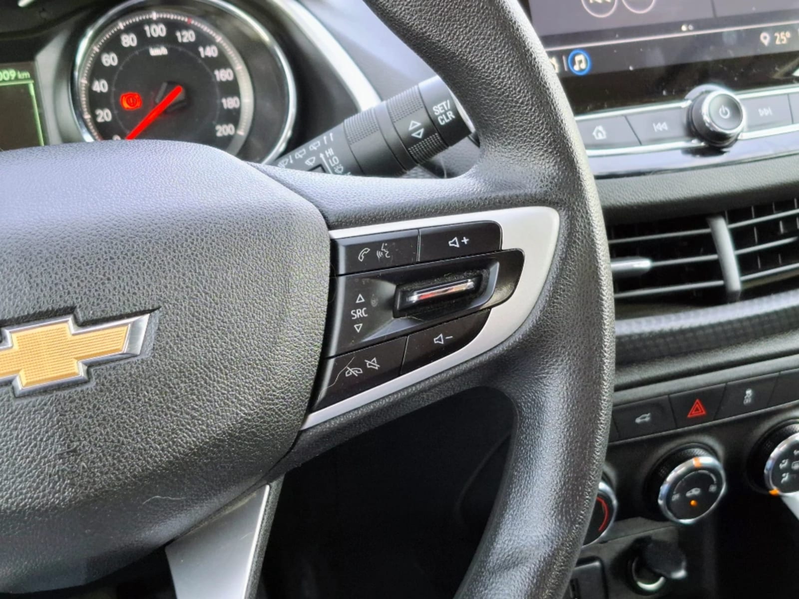CHEVROLET ONIX 1.0T LTZ P2 4X2 HB MT 5P 2024 - Imagen 16 de 20
