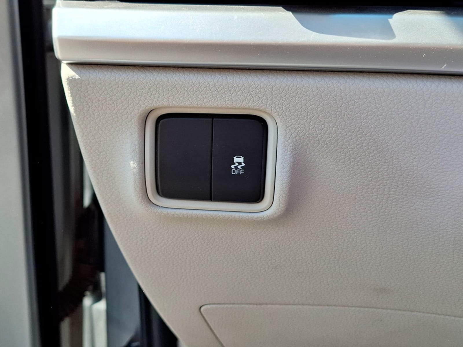 KIA CARENS EX 1.5 AUT 2023 - Imagen 20 de 20