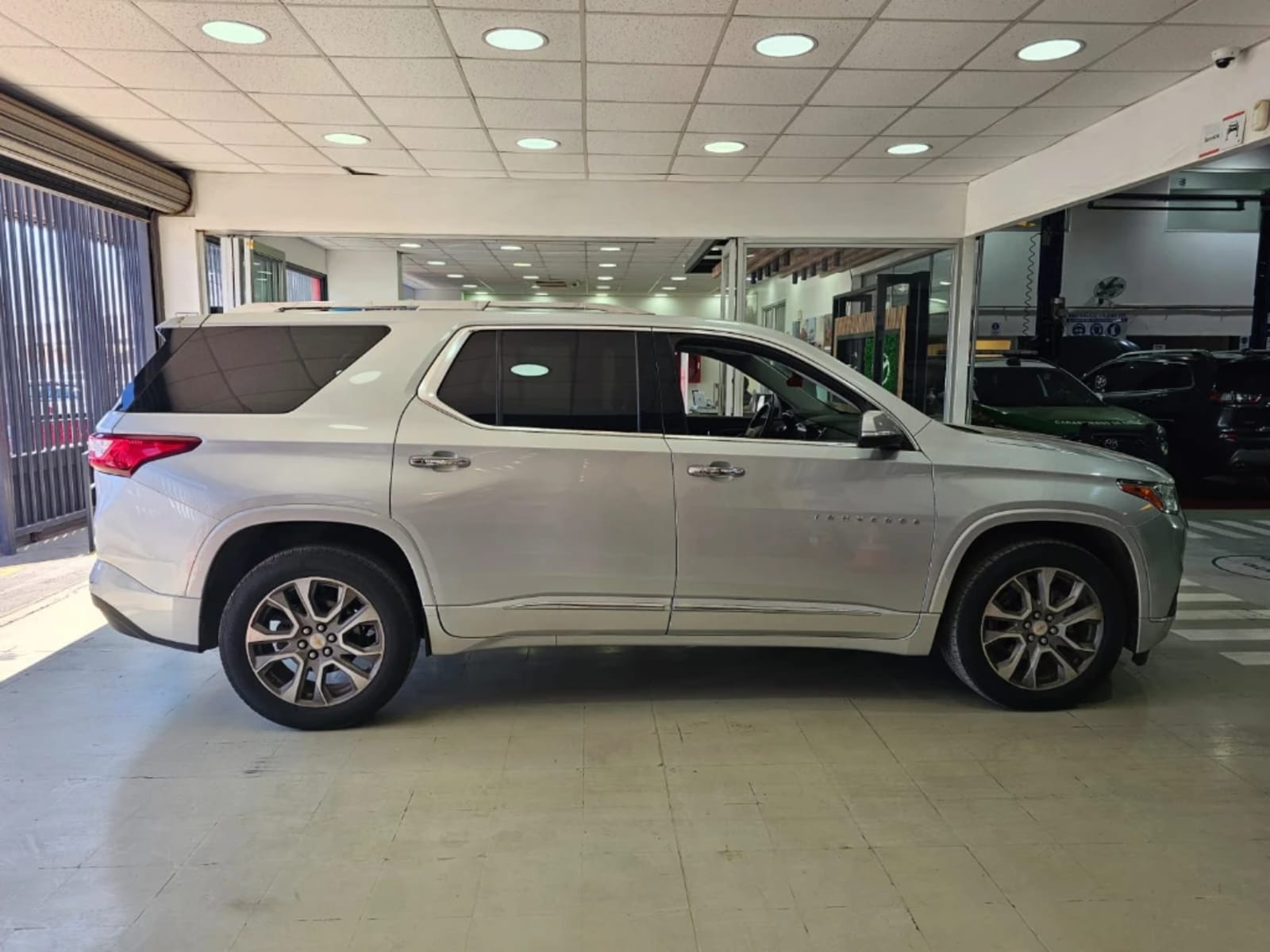 CHEVROLET TRAVERSE 3.6 PREMIER AWD 2021 - Imagen 4 de 20