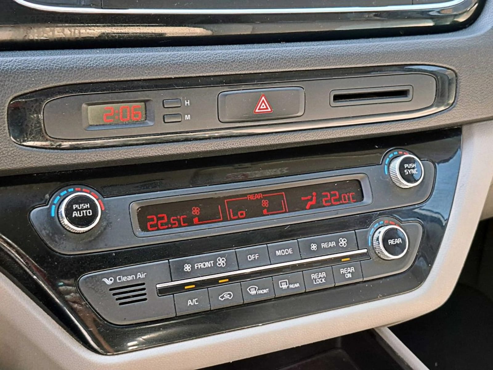 KIA GRAND CARNIVAL GSL 3.3 AT 2021 - Imagen 17 de 18