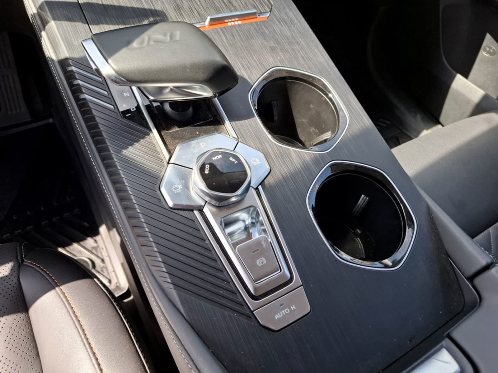 CHANGAN UNI-K 2.0 T LUXURY AT 2026 - Imagen 13 de 18