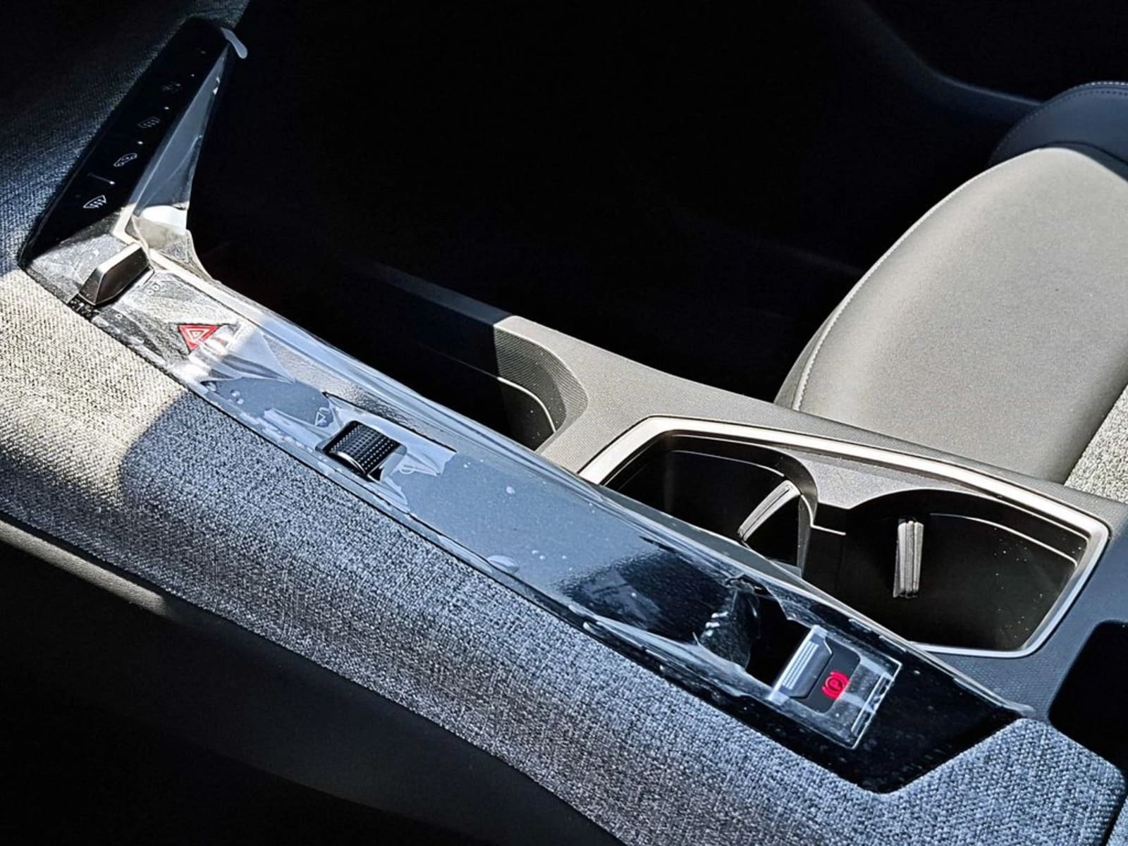 PEUGEOT 3008 HYBRID ALLURE 2025 - Imagen 14 de 14