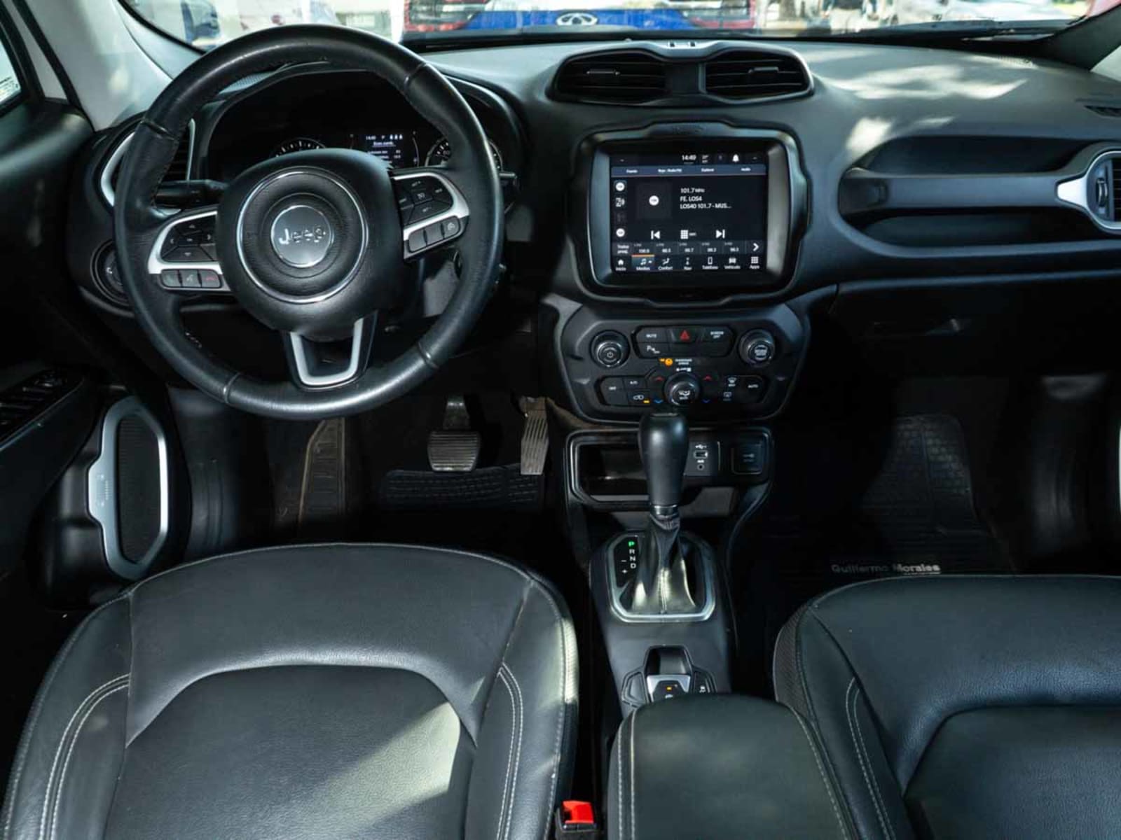 JEEP RENEGADE LONGITUDE 4X2 2023 - Imagen 12 de 13