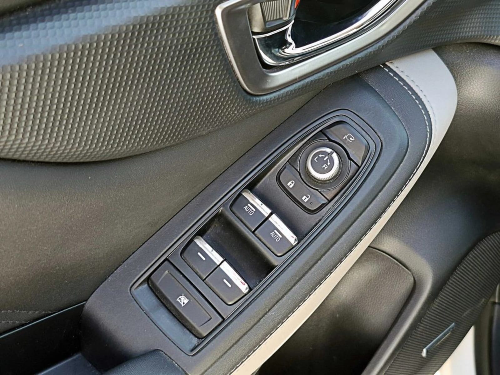 SUBARU FORESTER 2.0 AT 4X4 2025 - Imagen 11 de 20